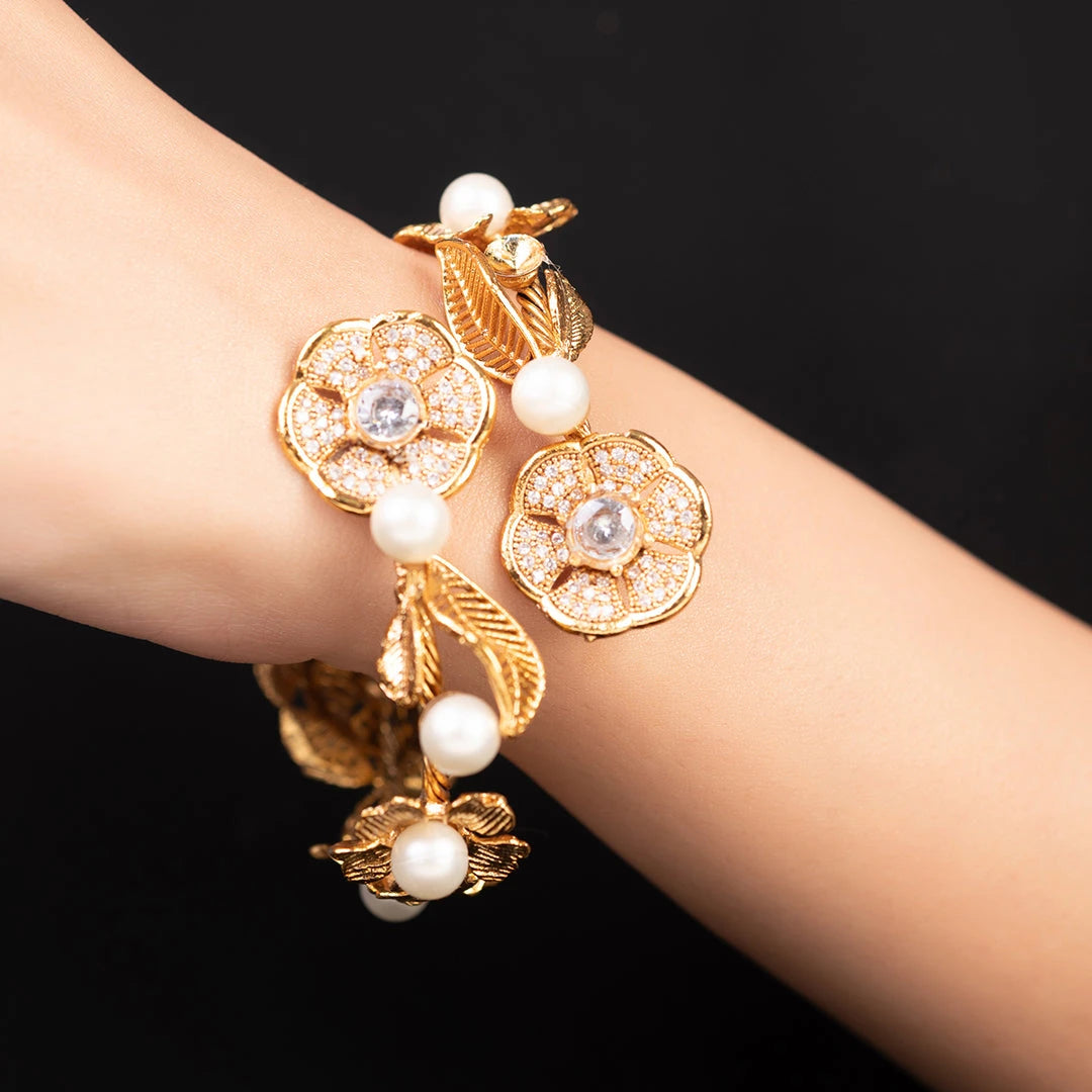 Buy Bracelets for Girls & Women Online in Pakistan | Jadeno.pk