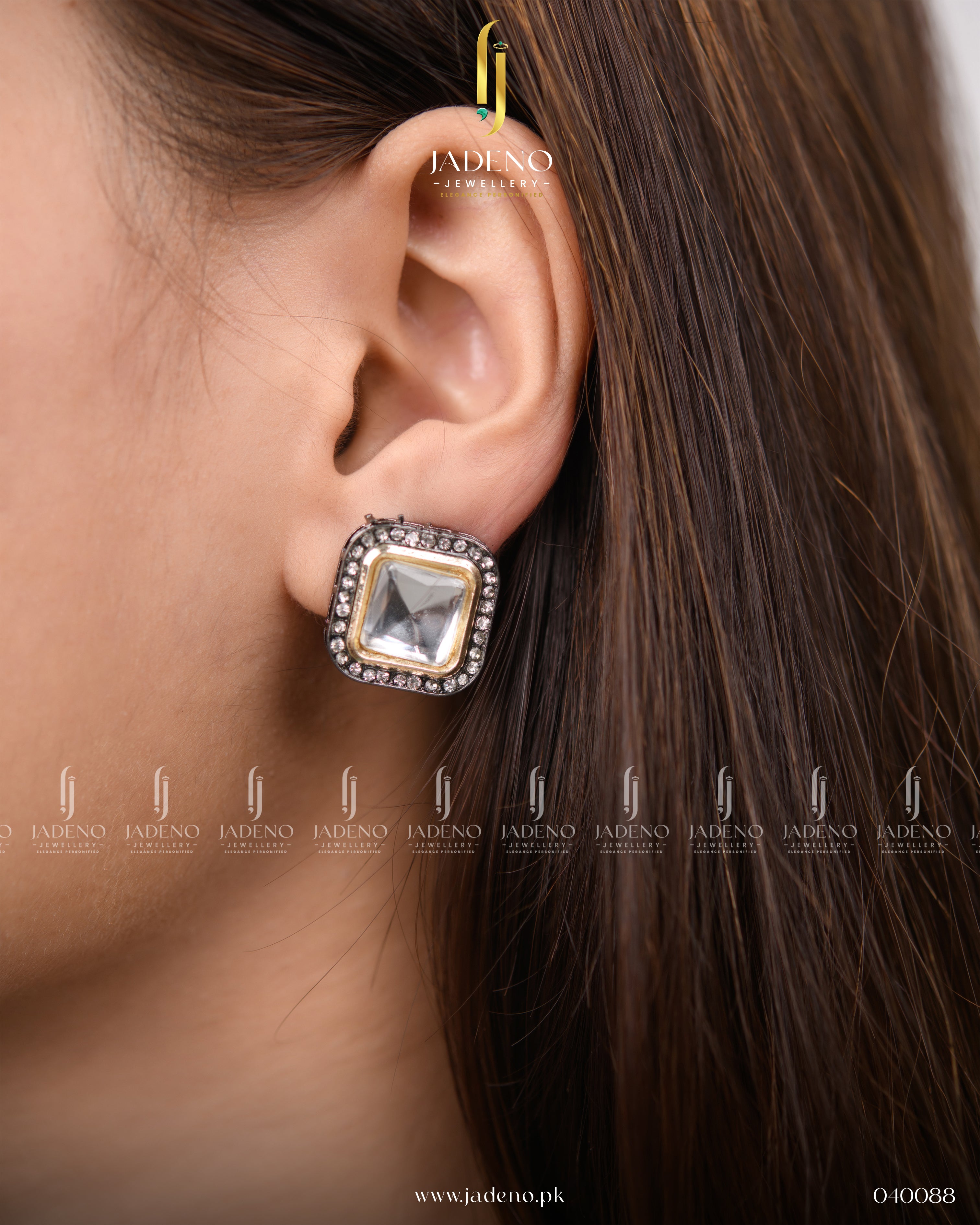 Elegant Silver Black Polished Kundan Set