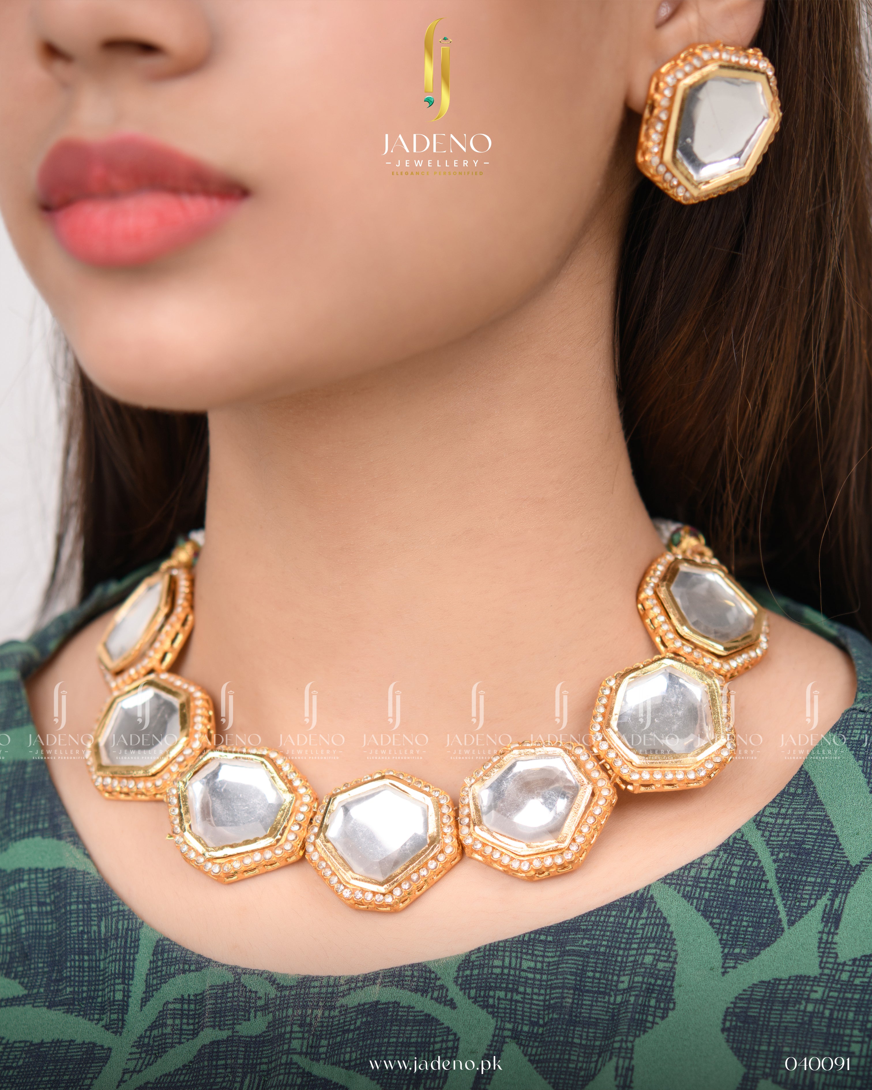 Big Sized Kundan Crystal Octagonal Set