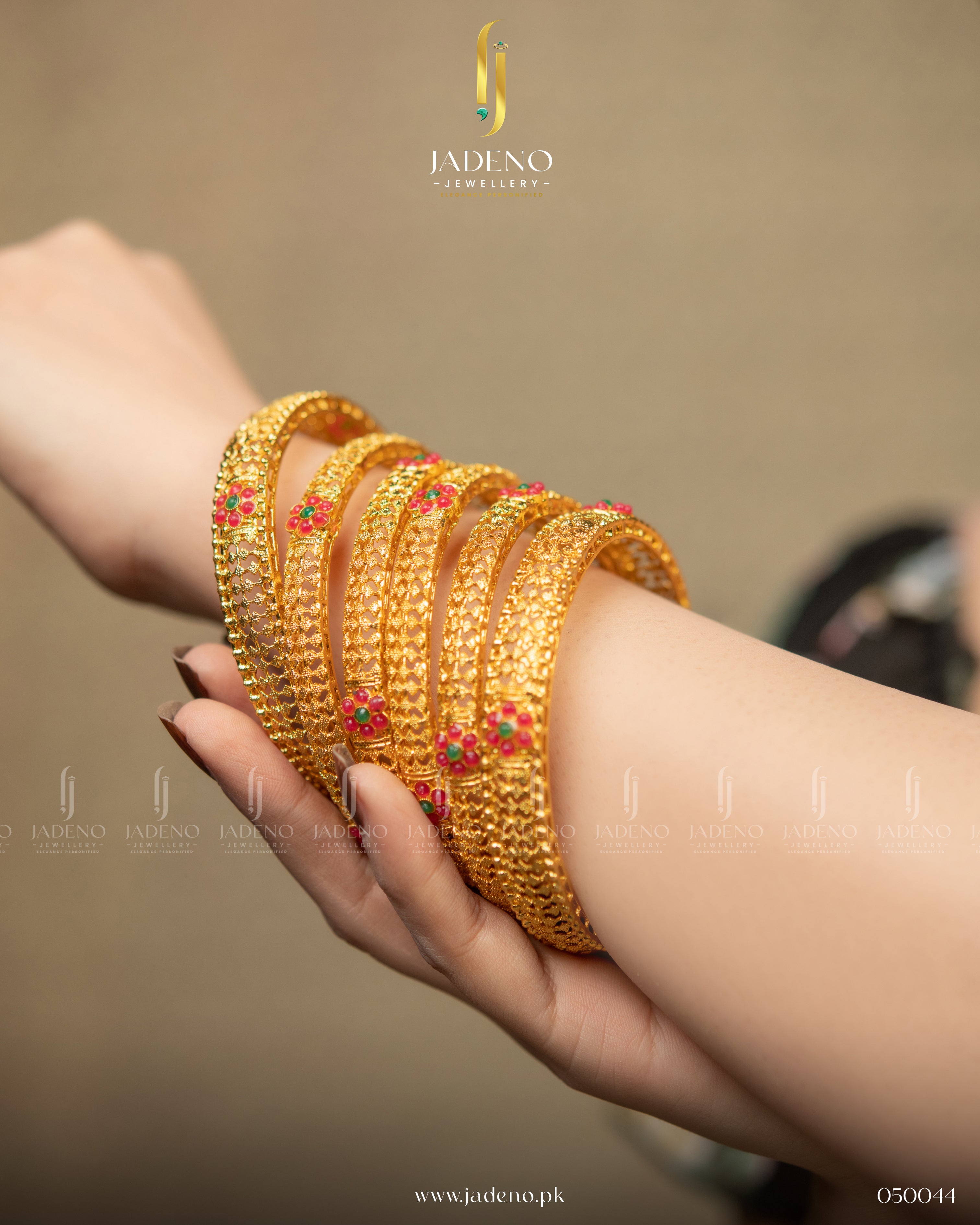 Buy Gorgeous South Indian Light weight Bangles Online in Pakistan | Jadeno Jewellery
