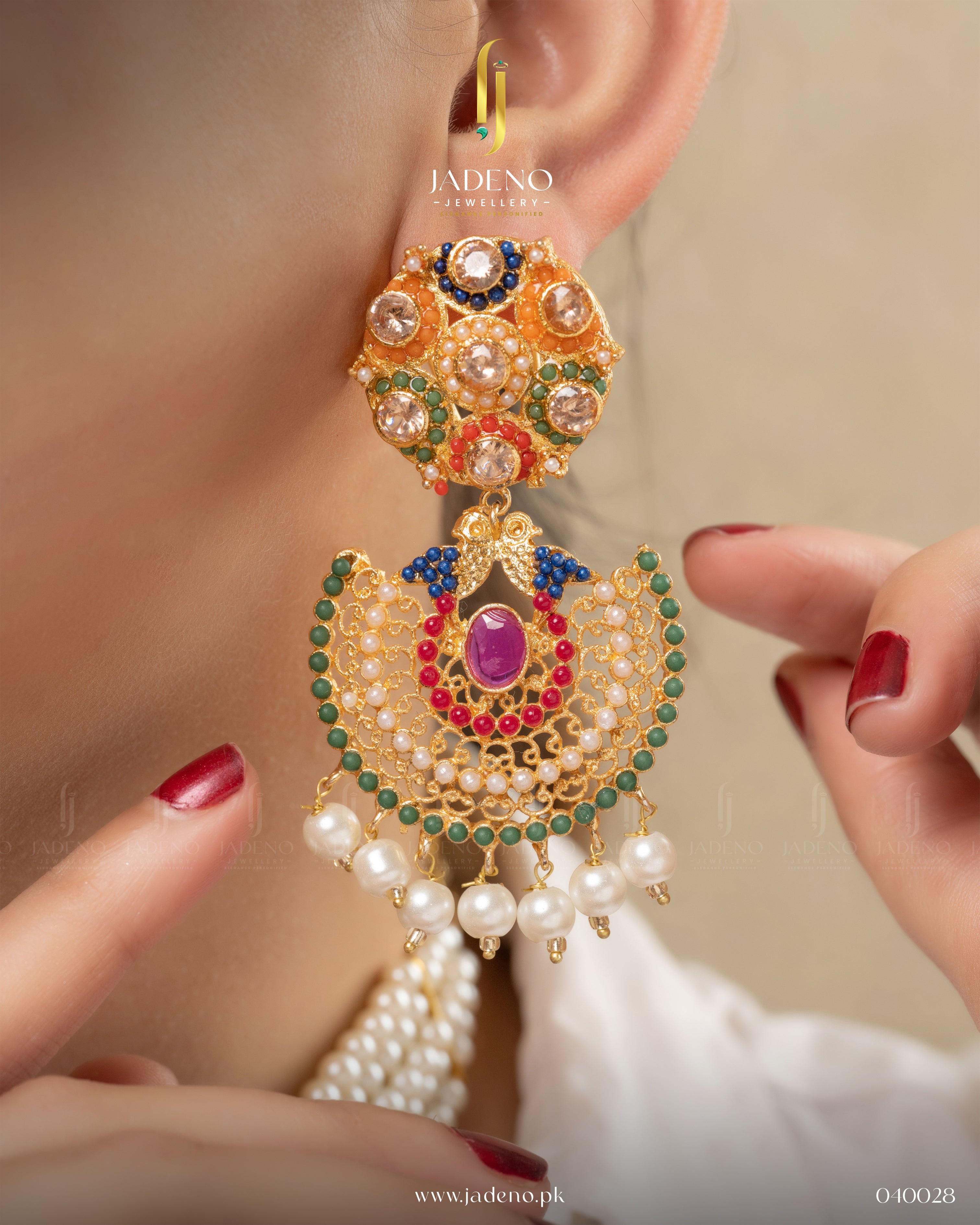 Buy Nakshi Nauratan Choker Set Online in Pakistan | Jadeno.pk