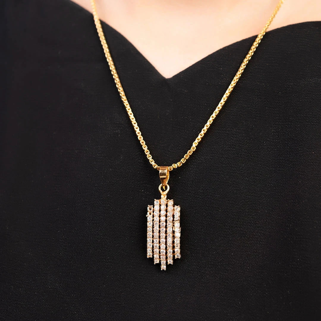 Shop Trendy Artificial Pendants and Lockets Online | Jadeno