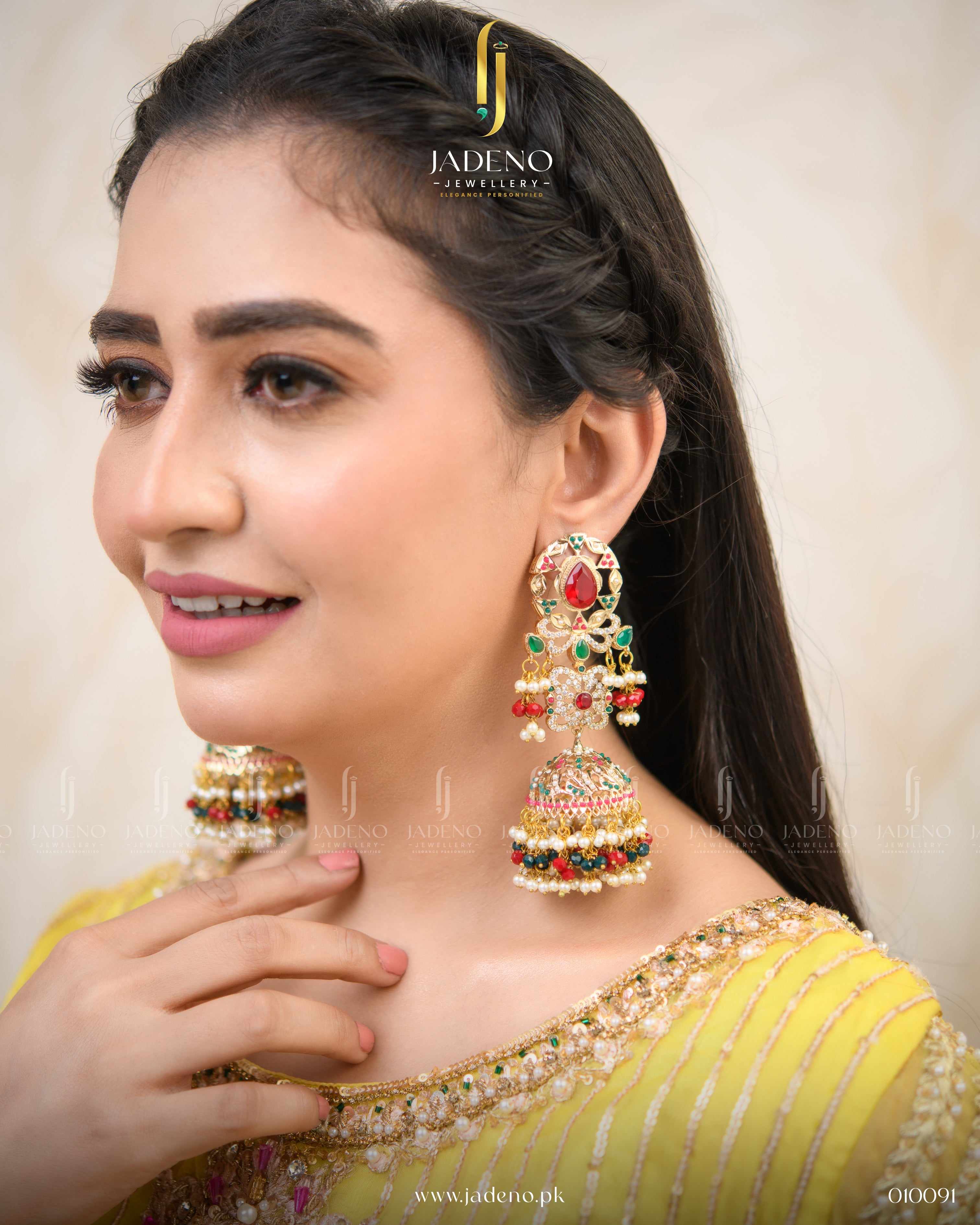 Buy Traditional Weightless Big Red Nauratan Jhumka Online in Pakistan | Jadeno.pk
