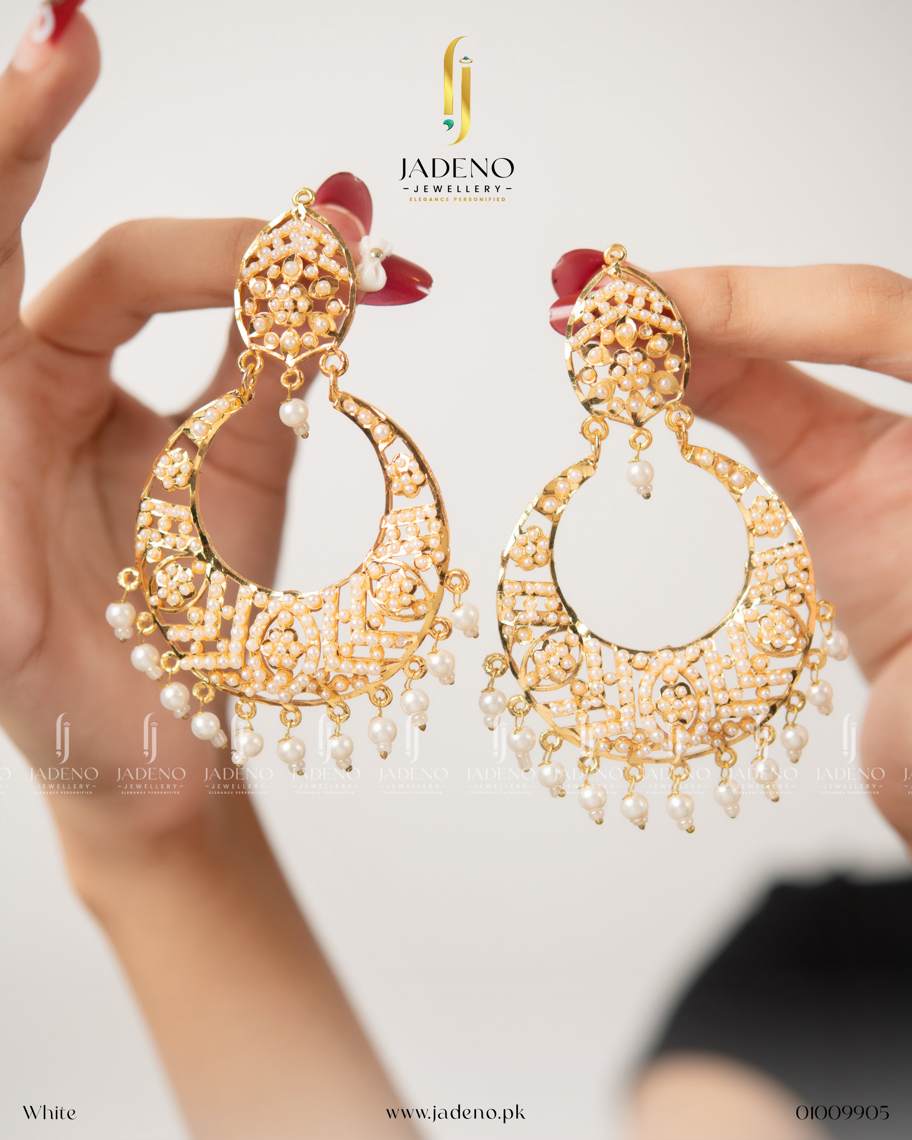 Trendy Chand Cut Big Bali