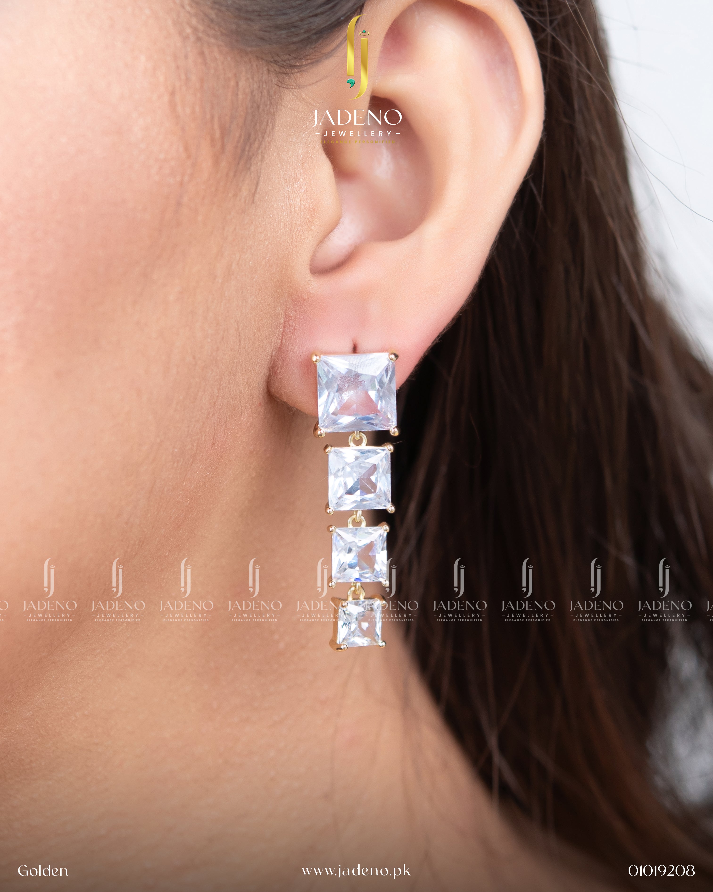 Elegant Crystal Stones Earrings