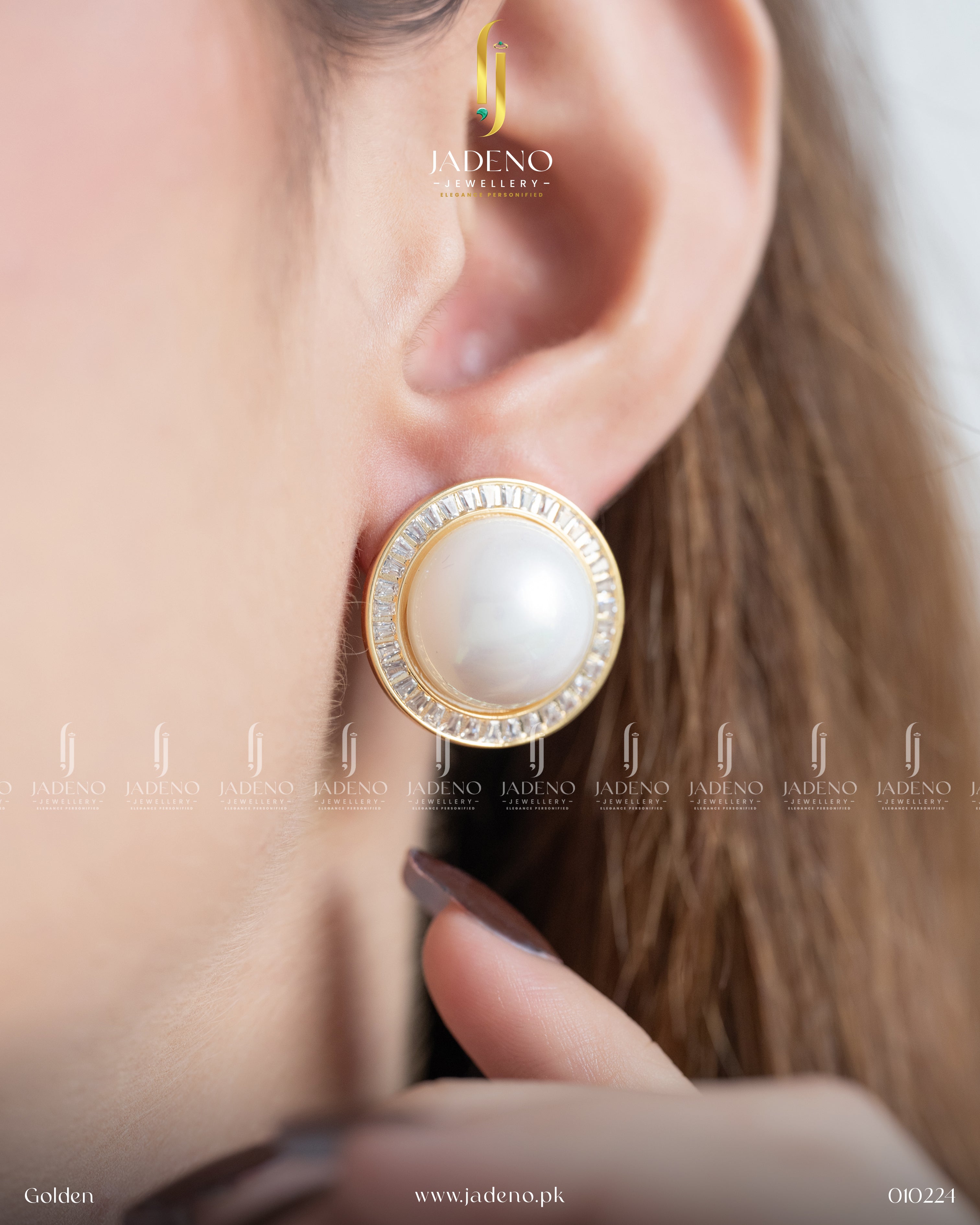 The Salavika Studs