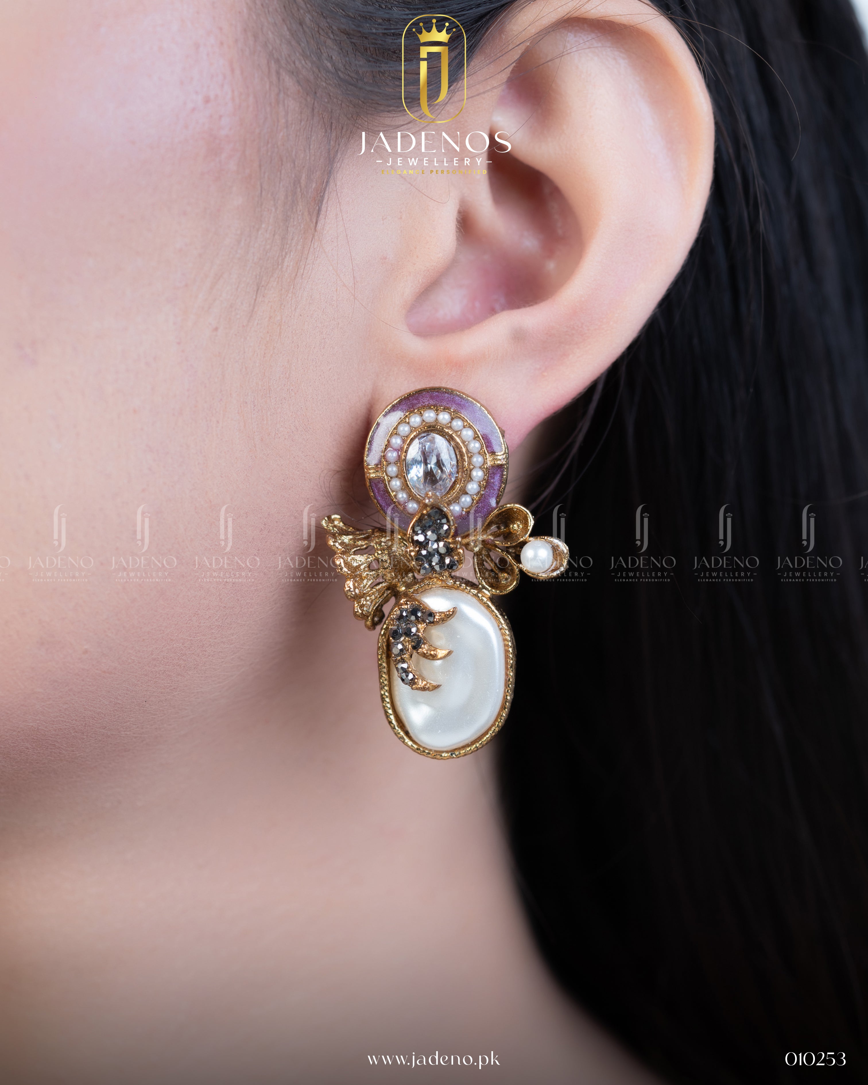 The Eleganta Mother Pearl Earrings