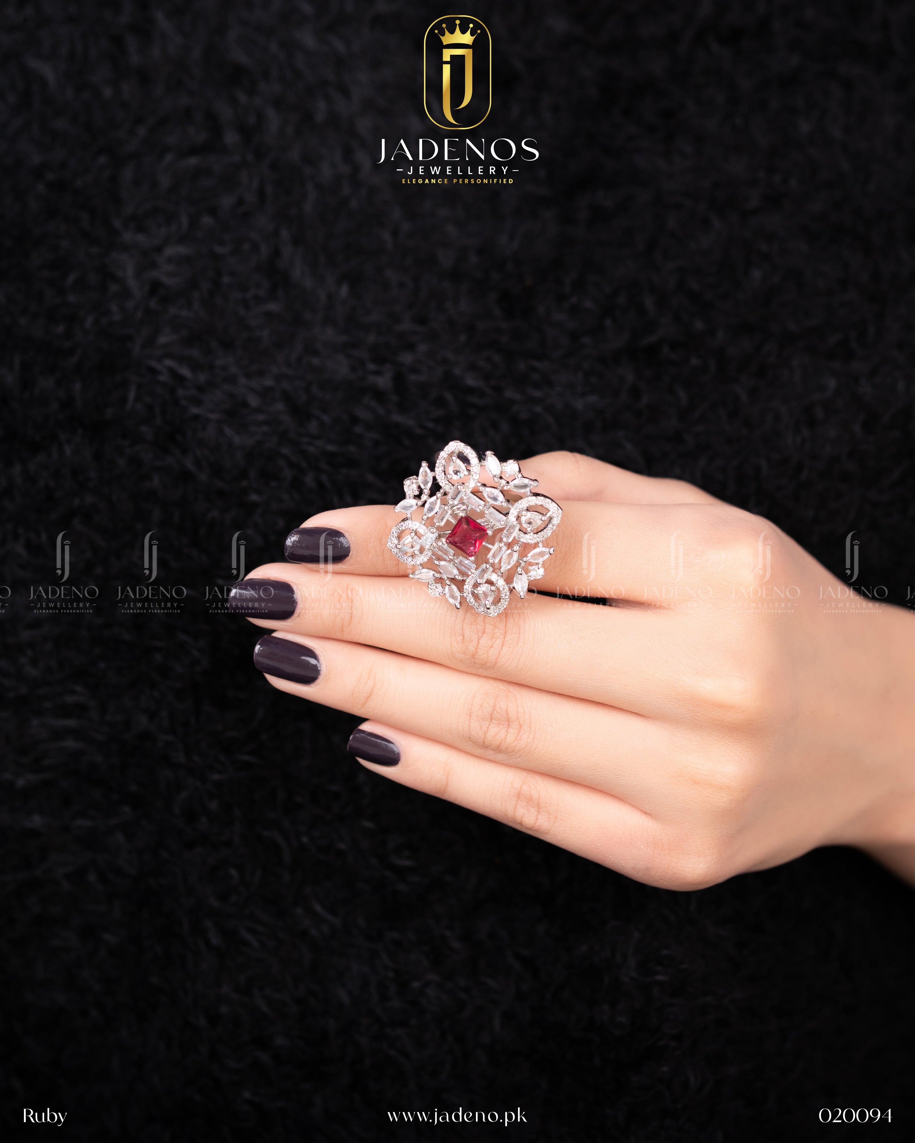 The AD Aureilia Adjustable Ring