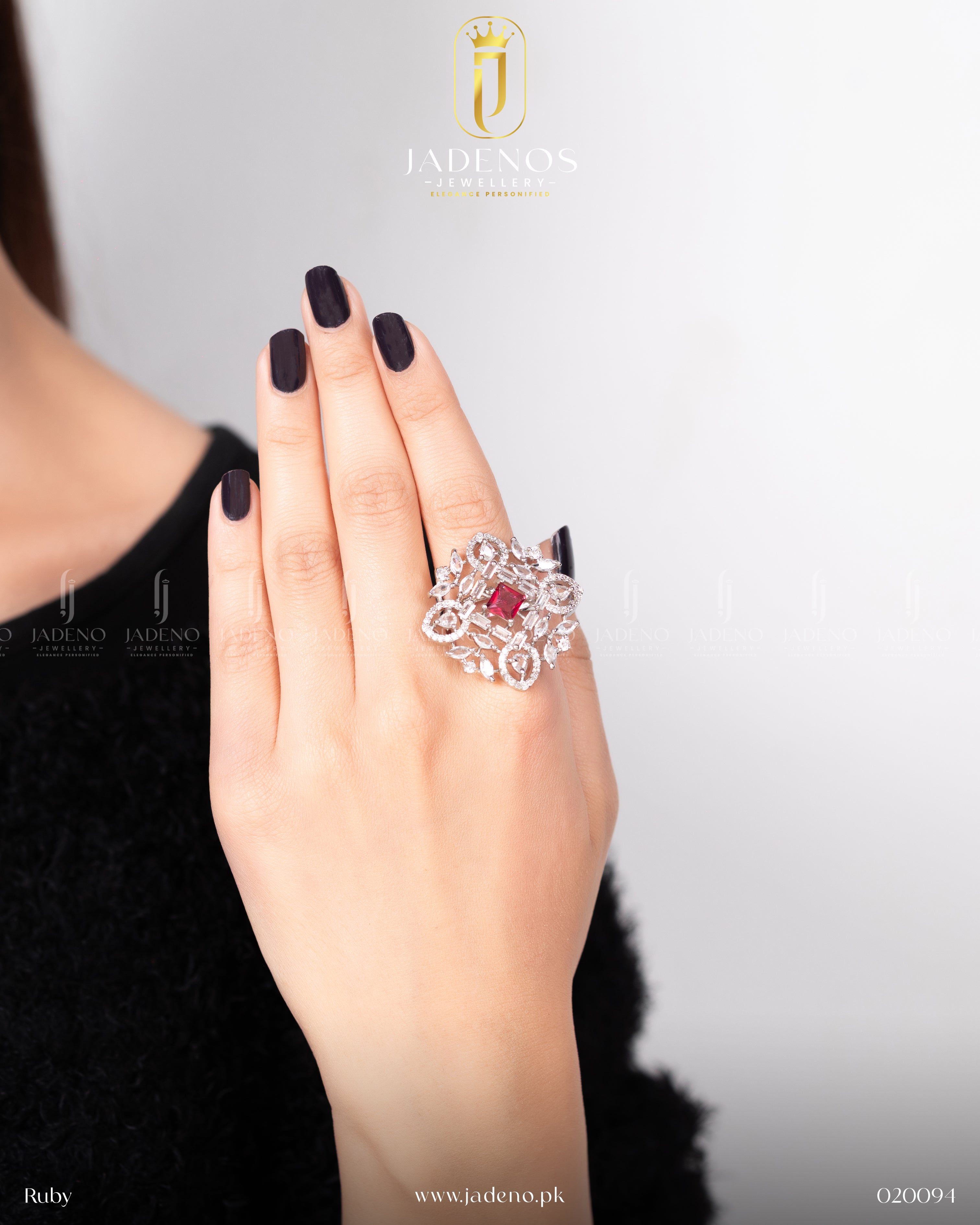 The AD Aureilia Adjustable Ring