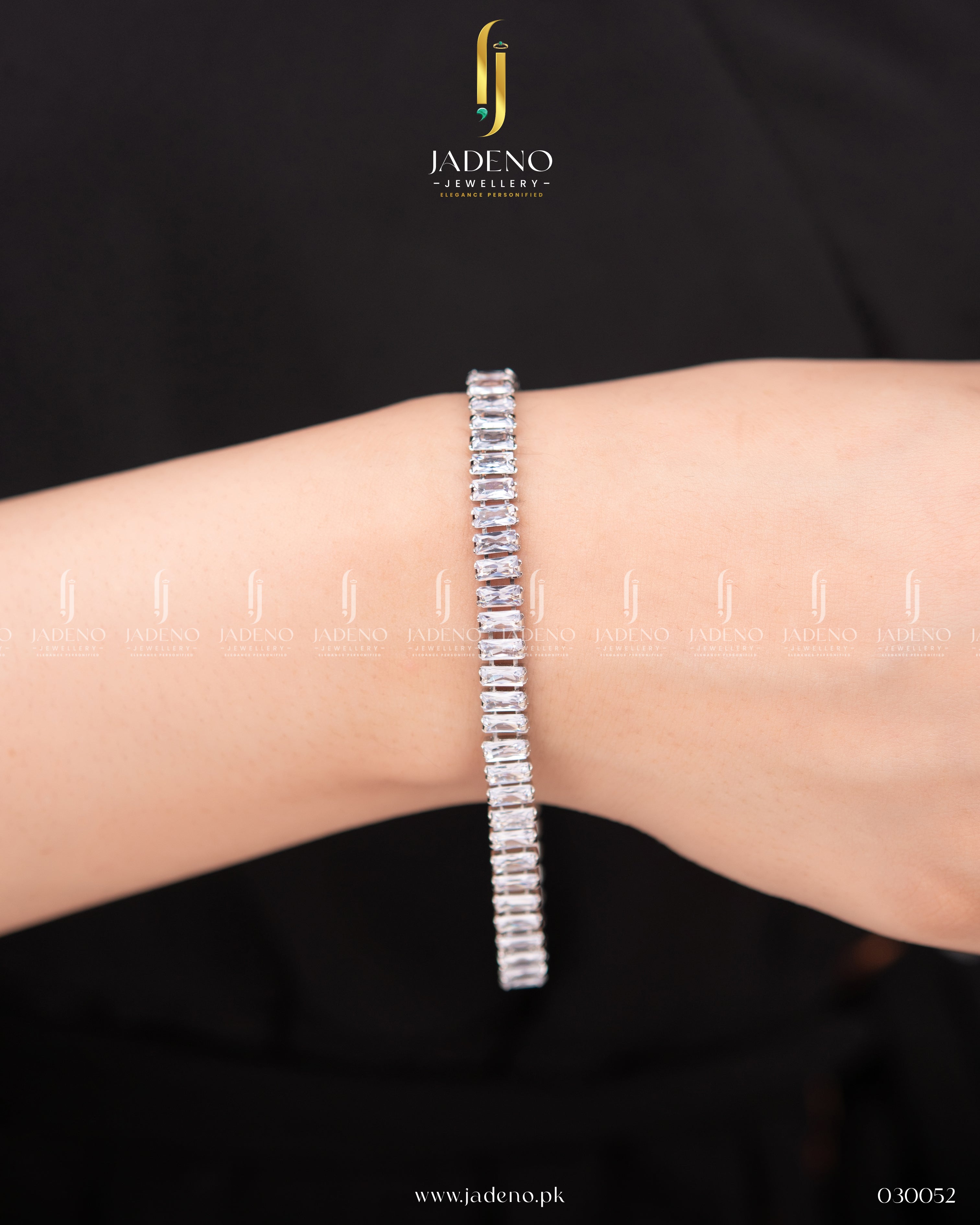 Shiny Silveria Zirca Bracelet