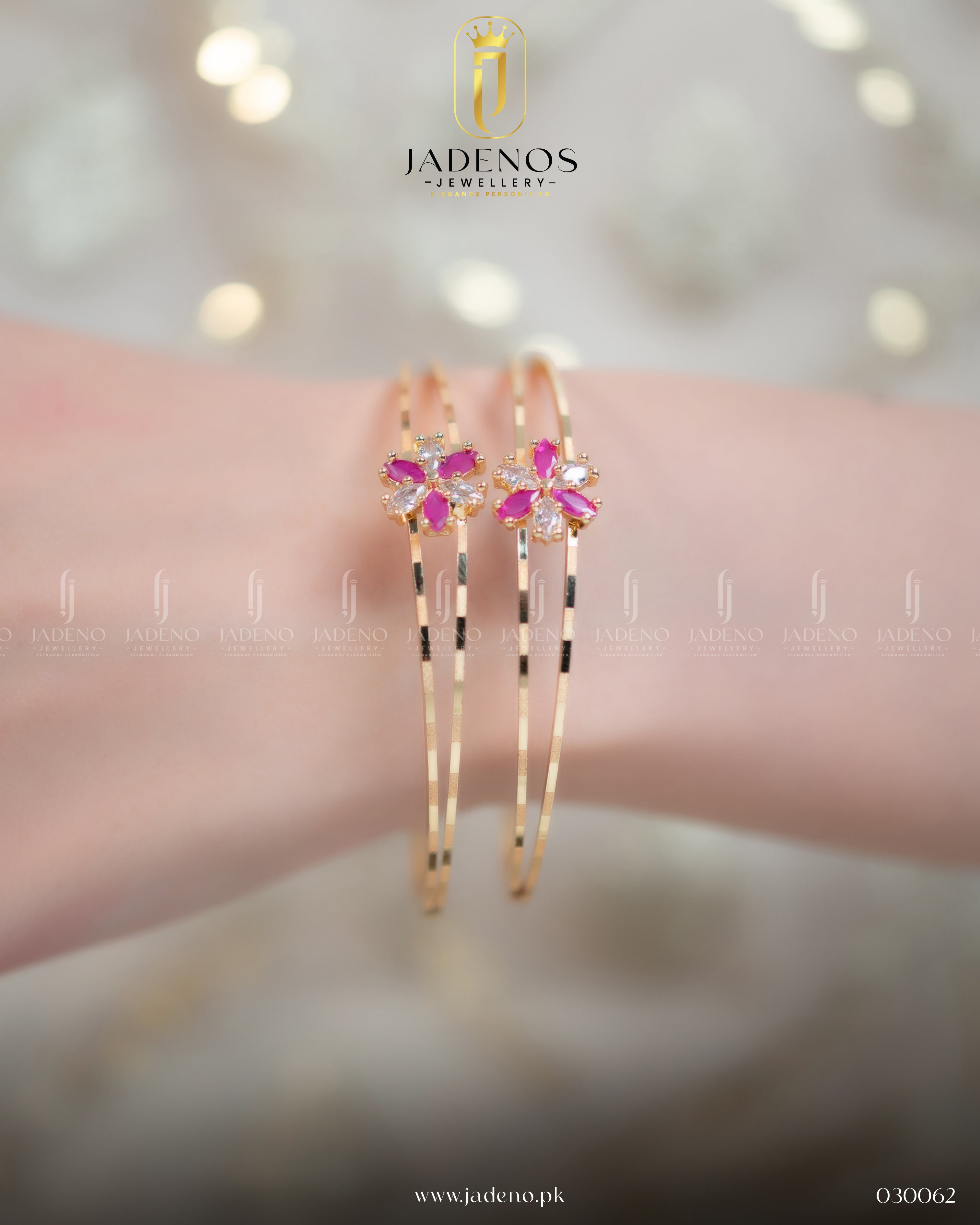 Indian Gold Look a Like Gleam Bangles