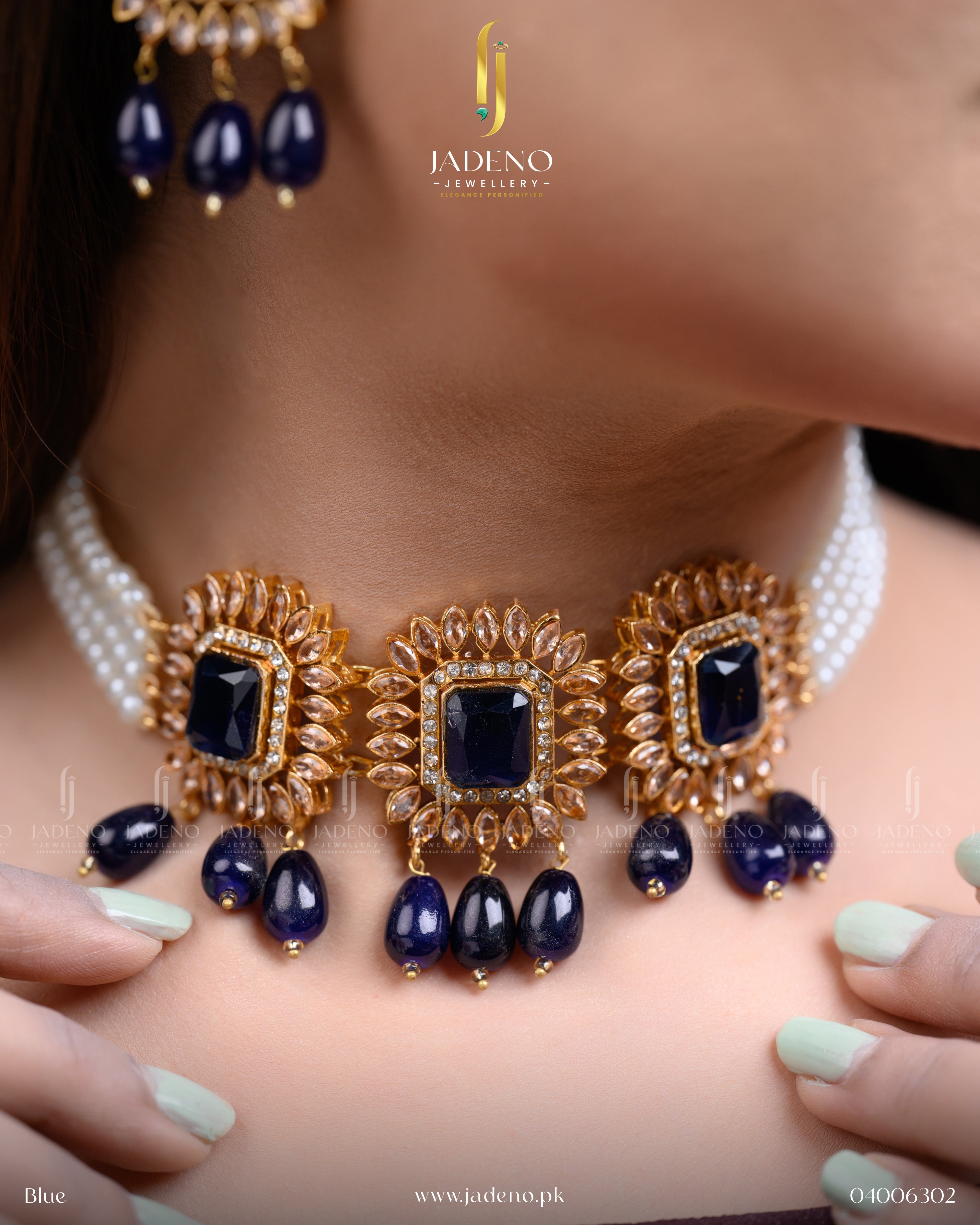Splendid Party Wear Set with Tikka