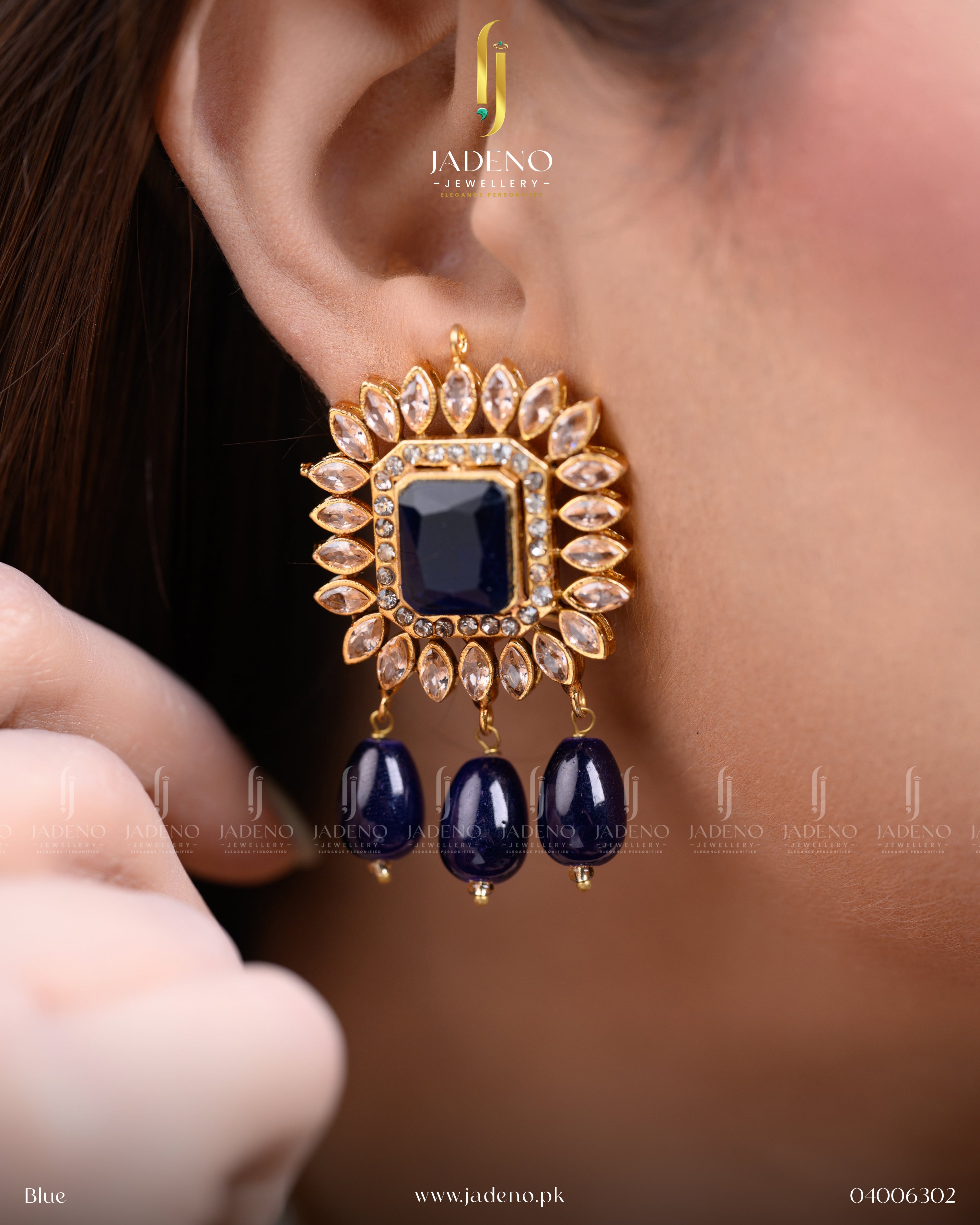 Splendid Party Wear Set with Tikka