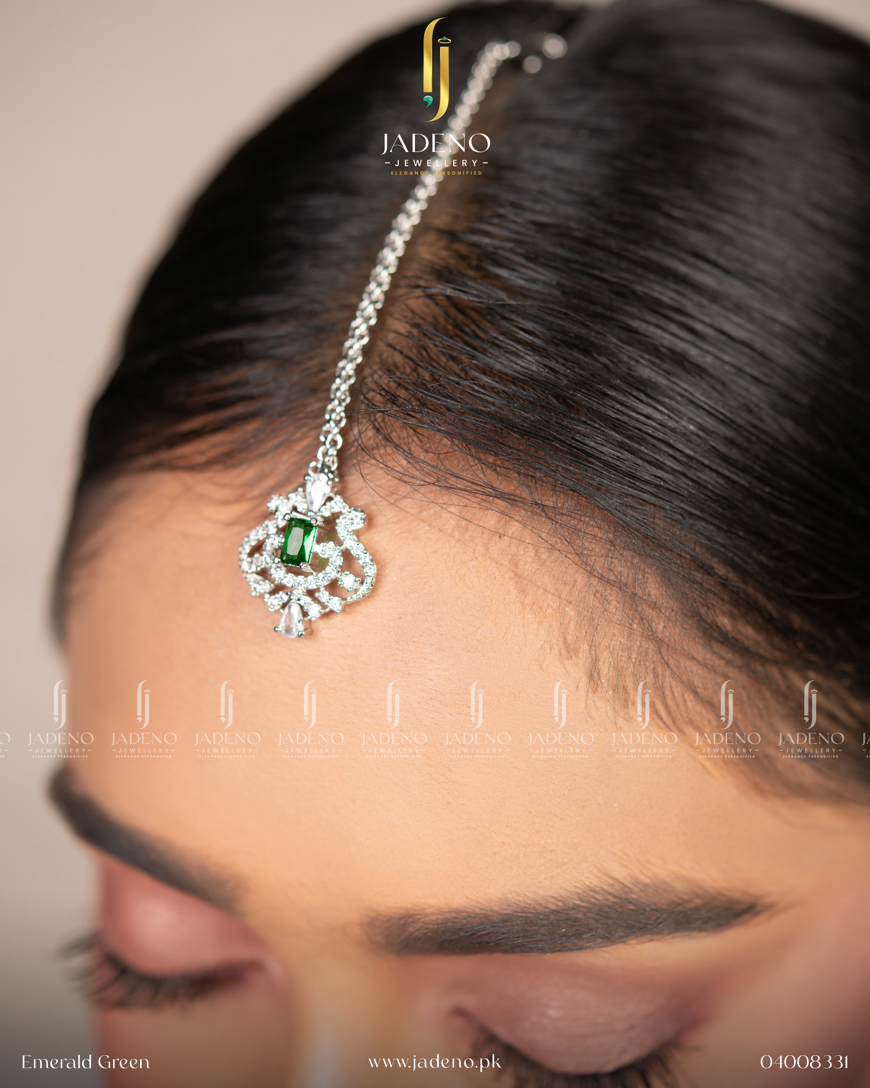 Beauteous American Diamond Set with Tika
