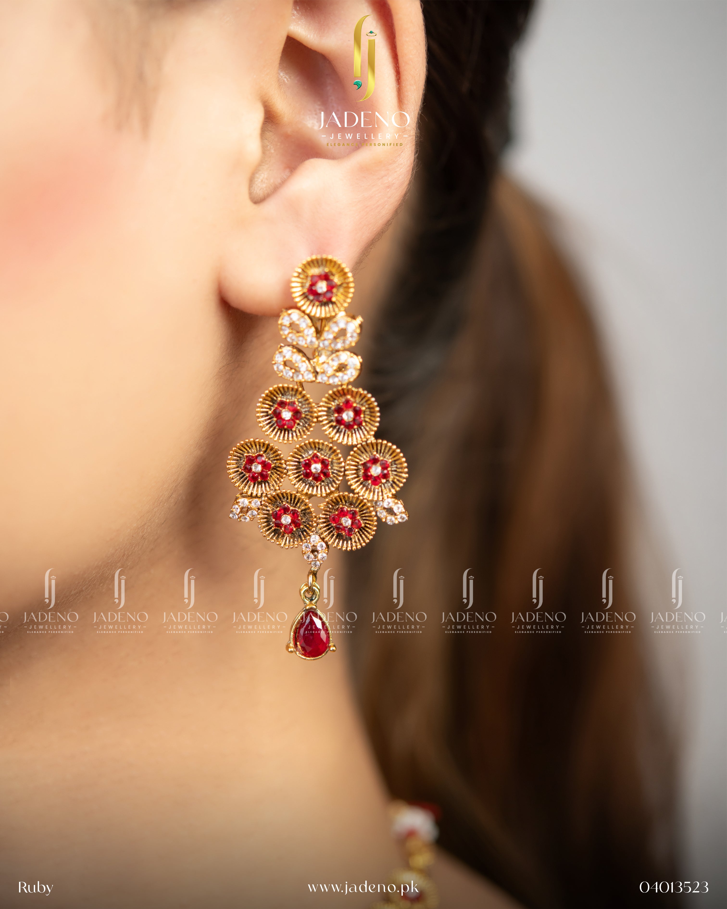 The Splendid Style Necklace Set