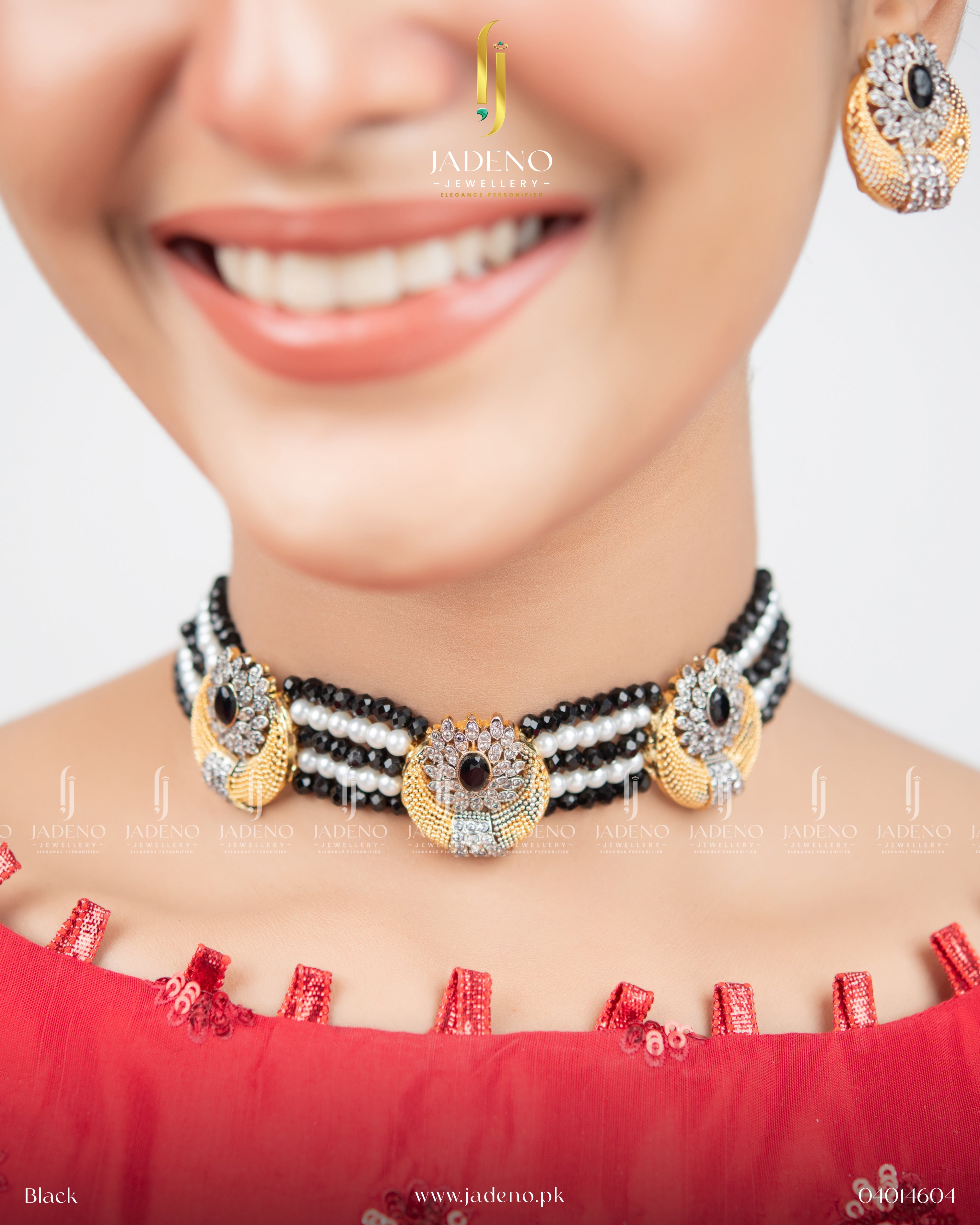 MoonCut Classy Necklace Set
