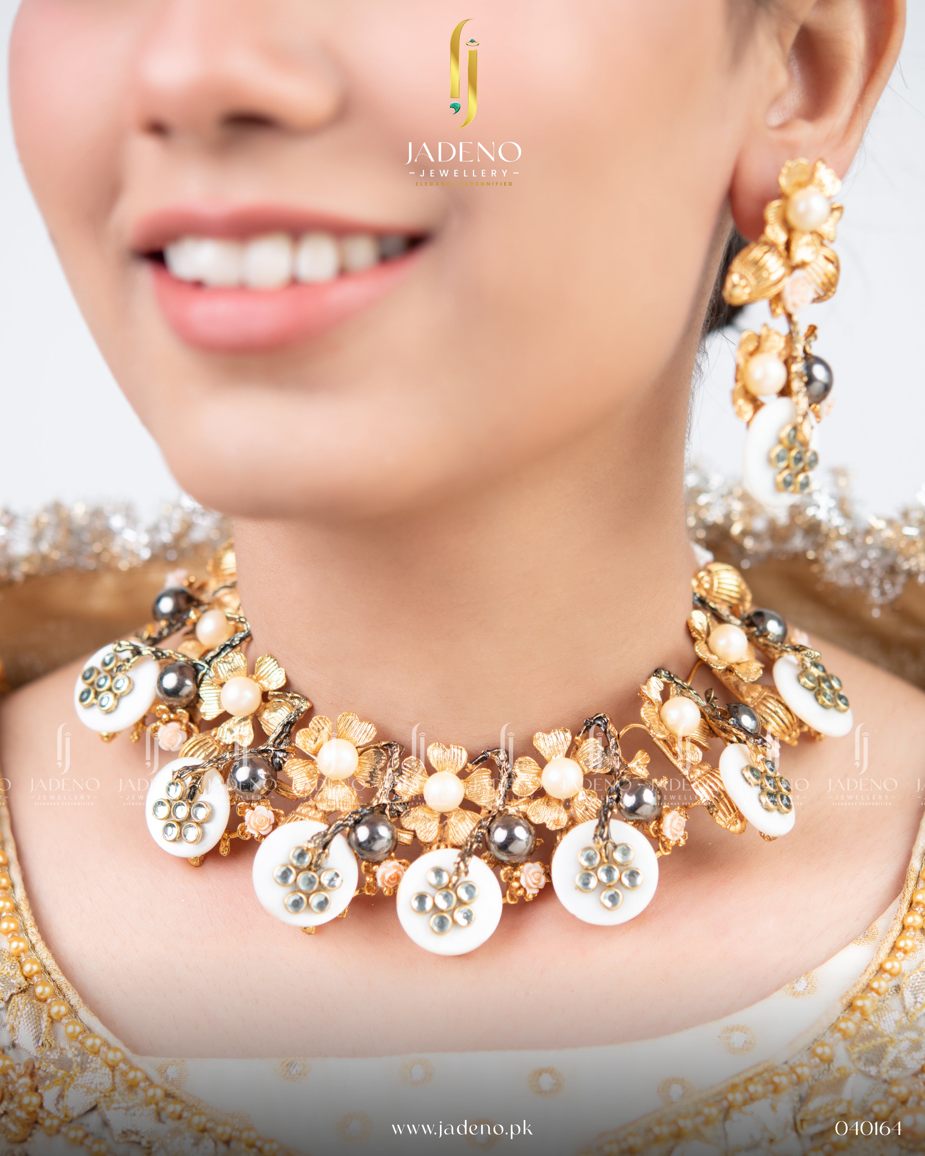 Designer's Handmade Richie Necklace Set with Tika