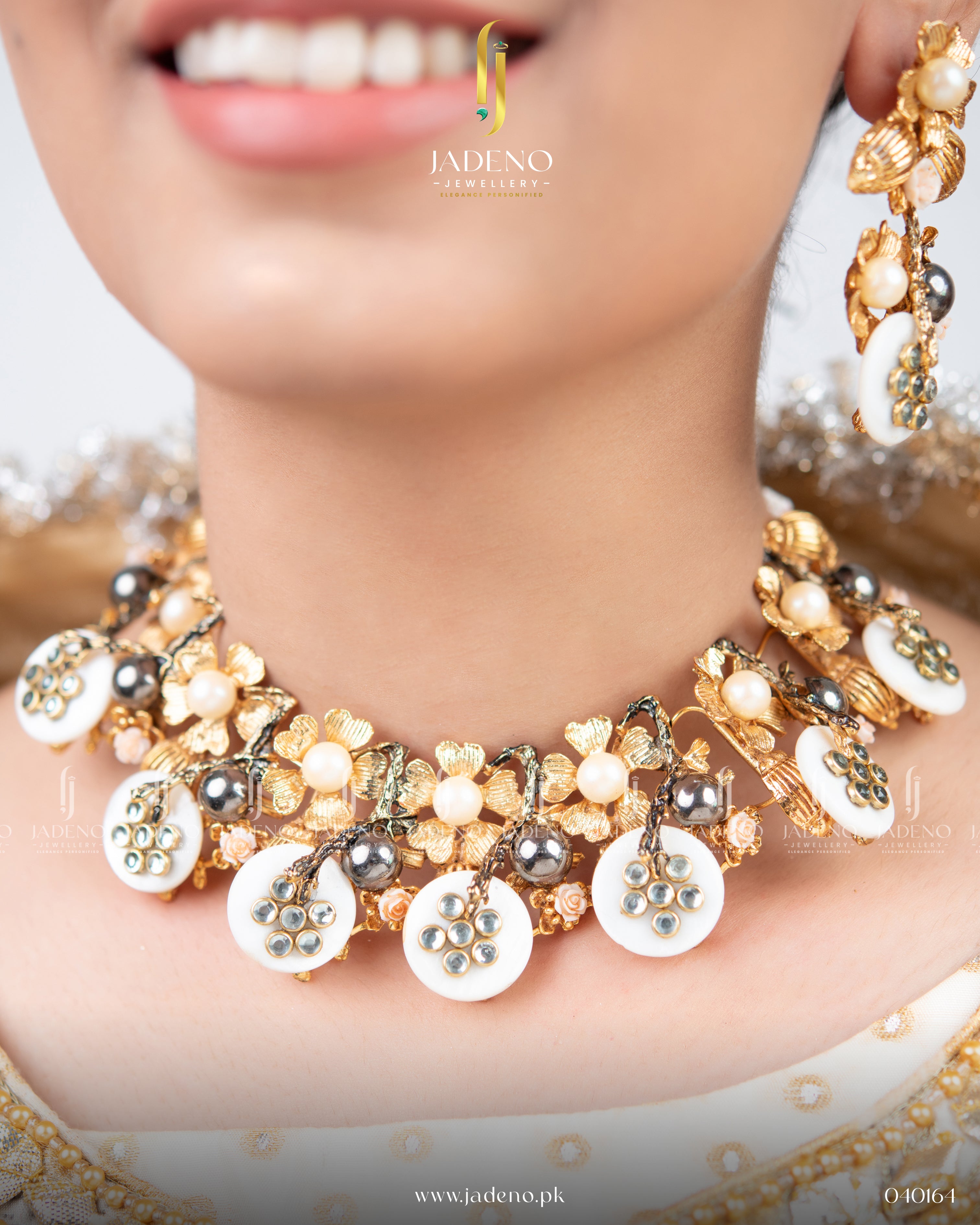 Designer's Handmade Richie Necklace Set with Tika