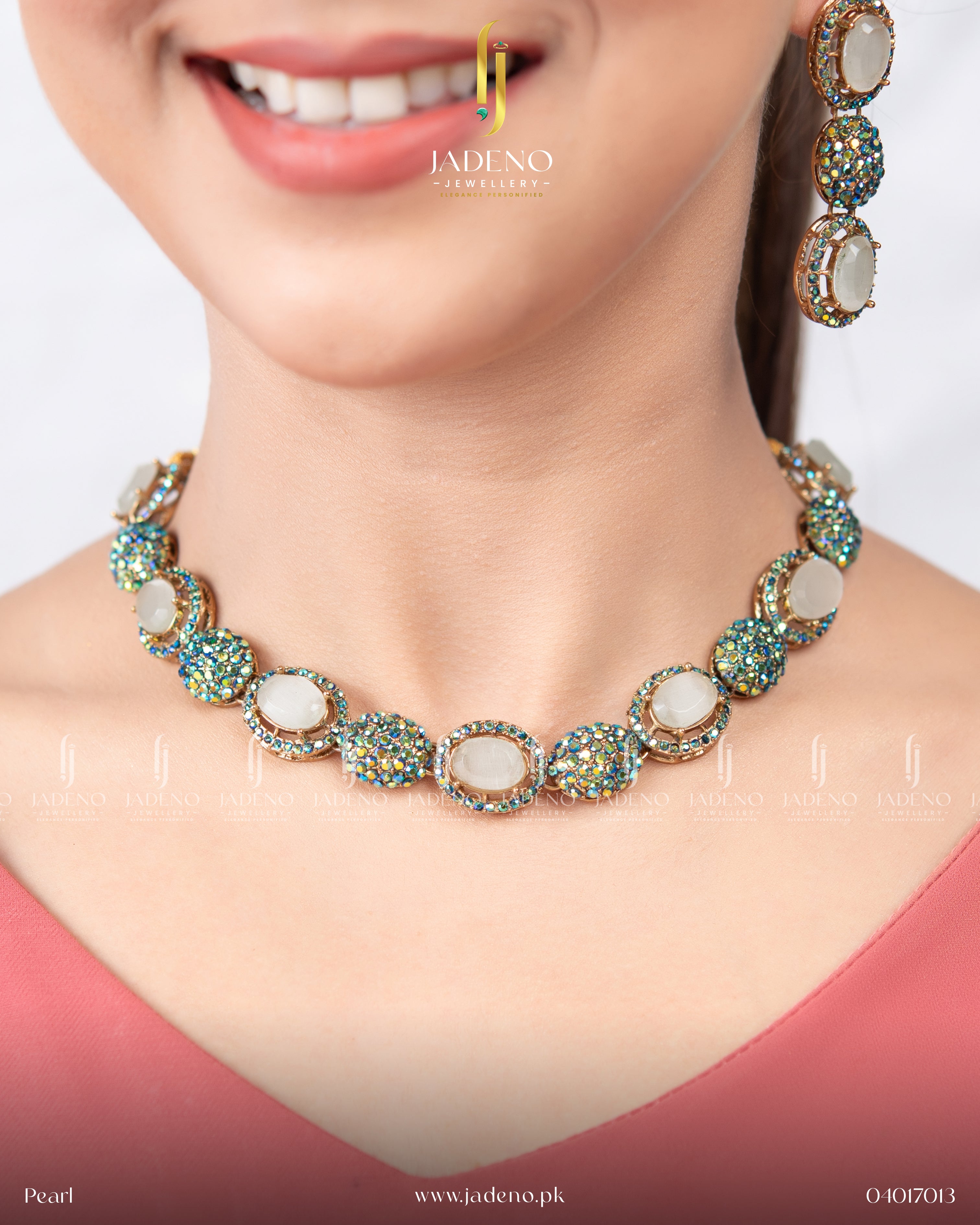 The Exuberant Rhinestone Necklace Set