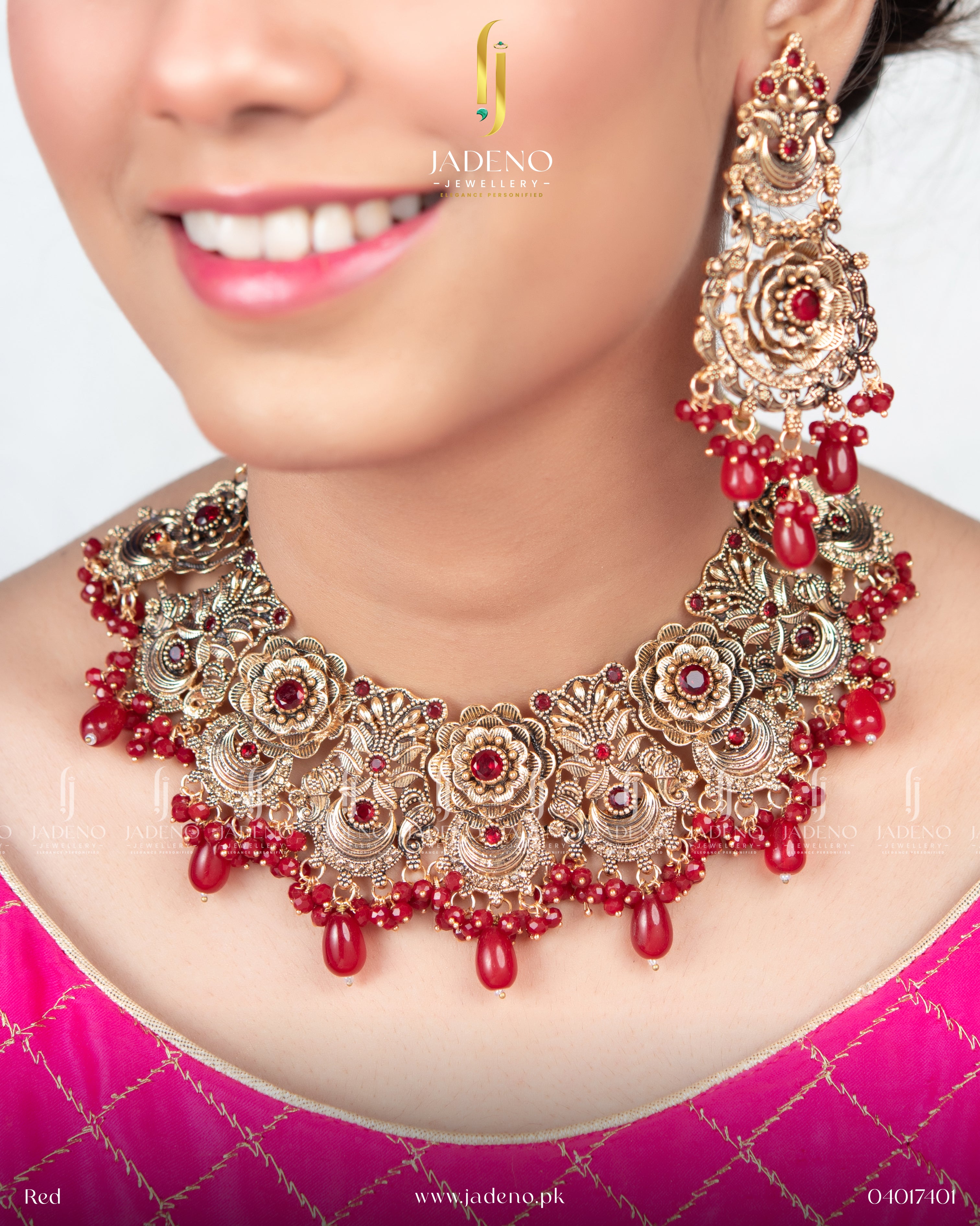 Glamorous Handmade Crafted Heavy Necklace Set with Tika