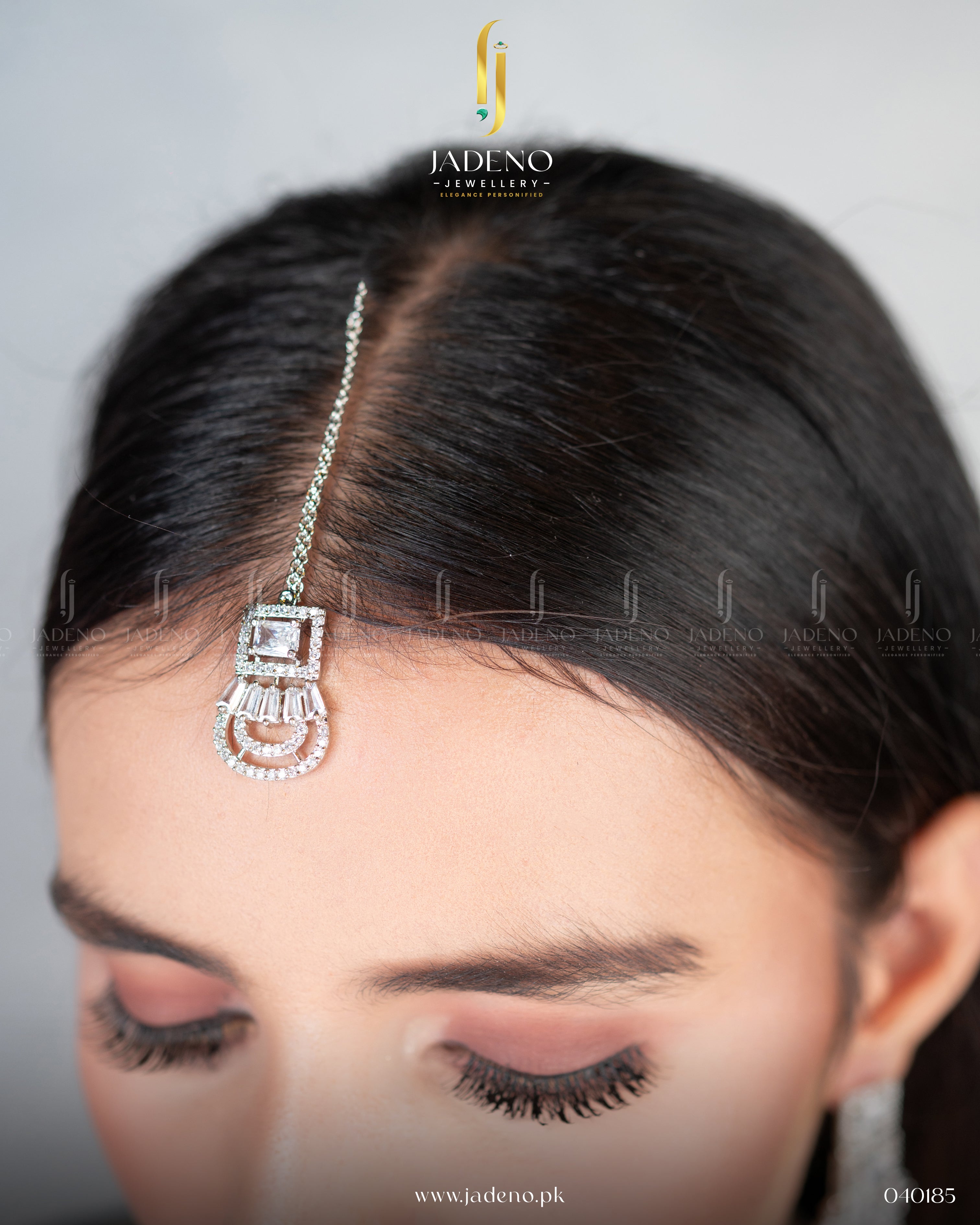 Queen Silveria  AD Necklace Set