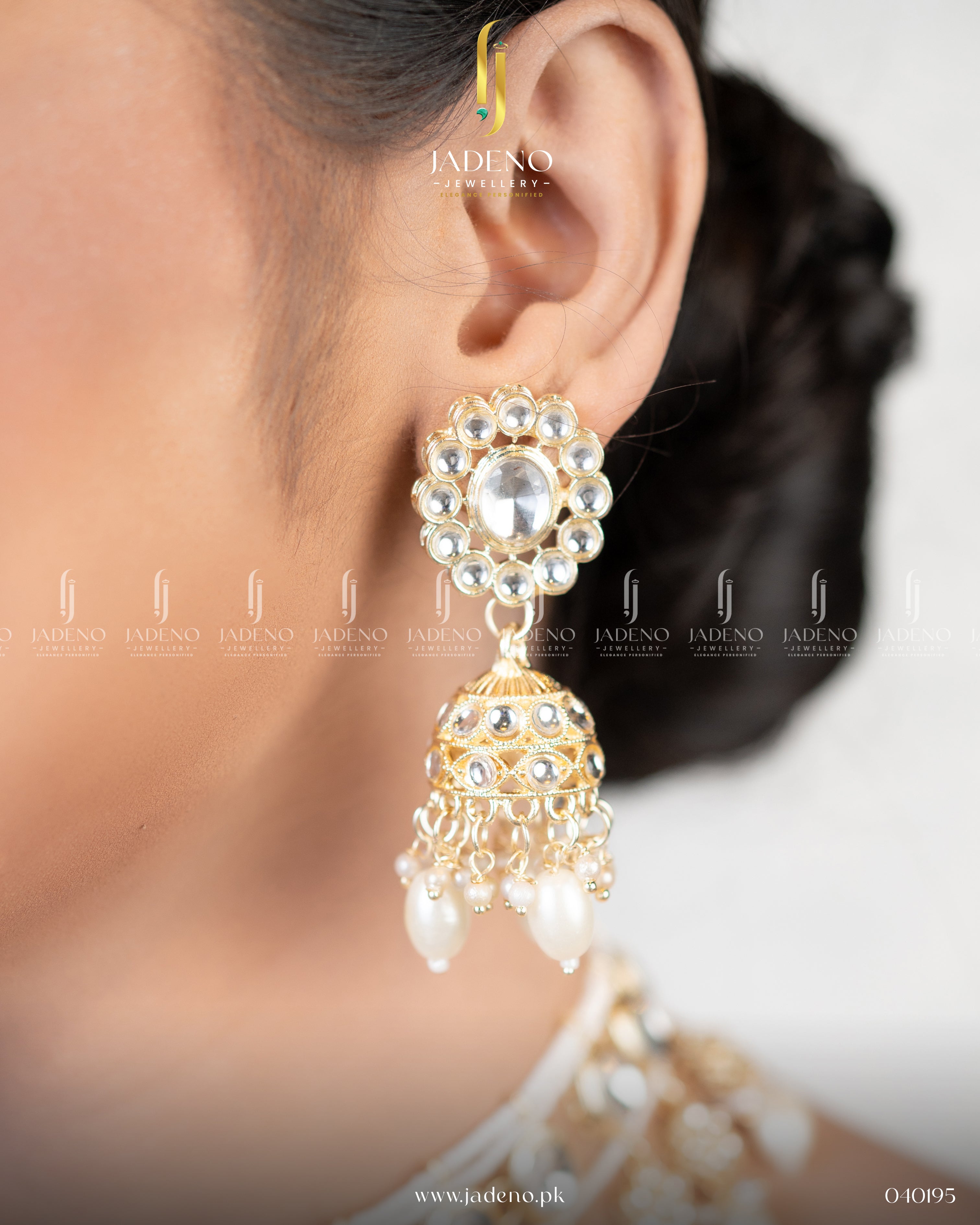 Pure Indian Sabina's Guluband with Tika