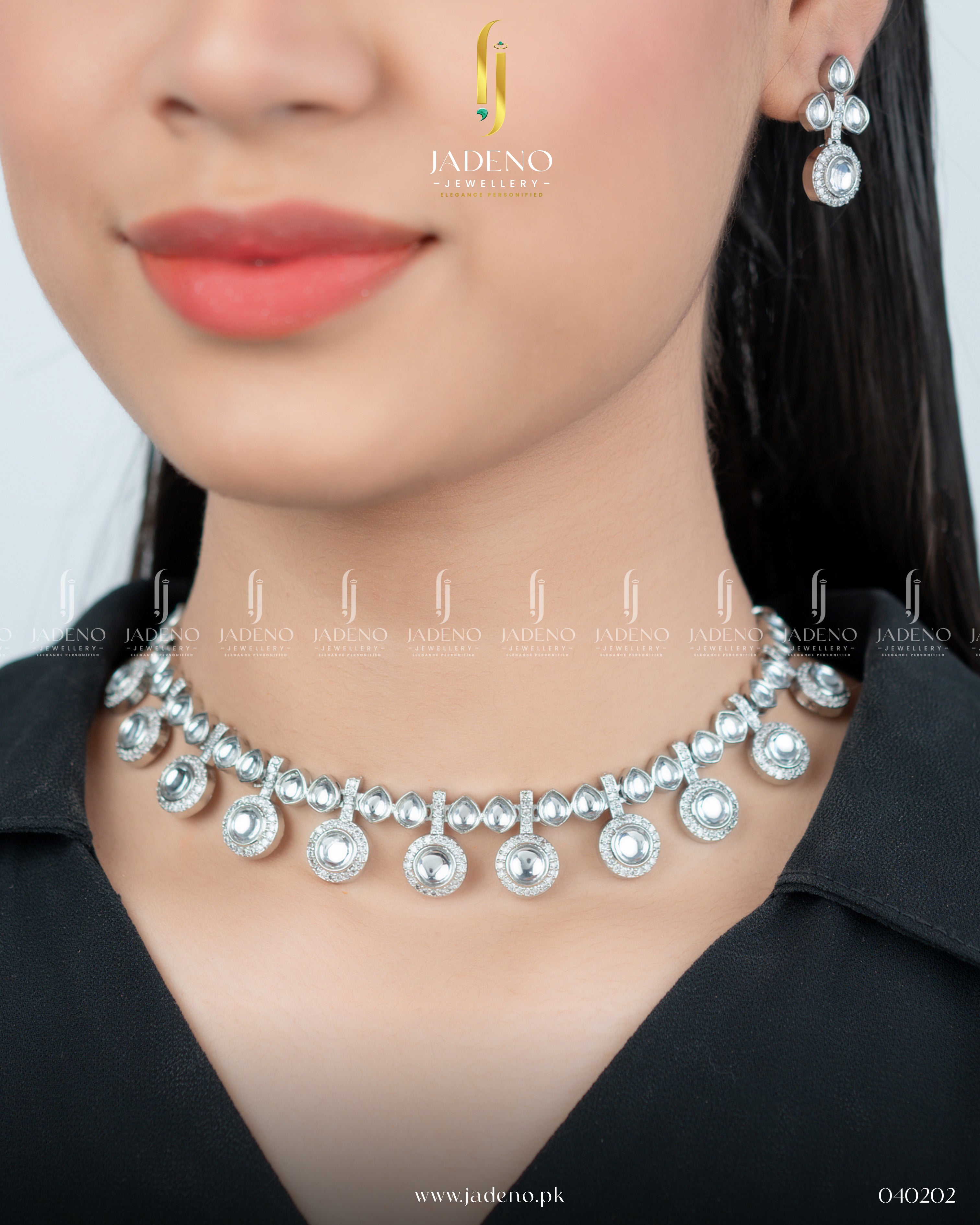 The Splendide Necklace