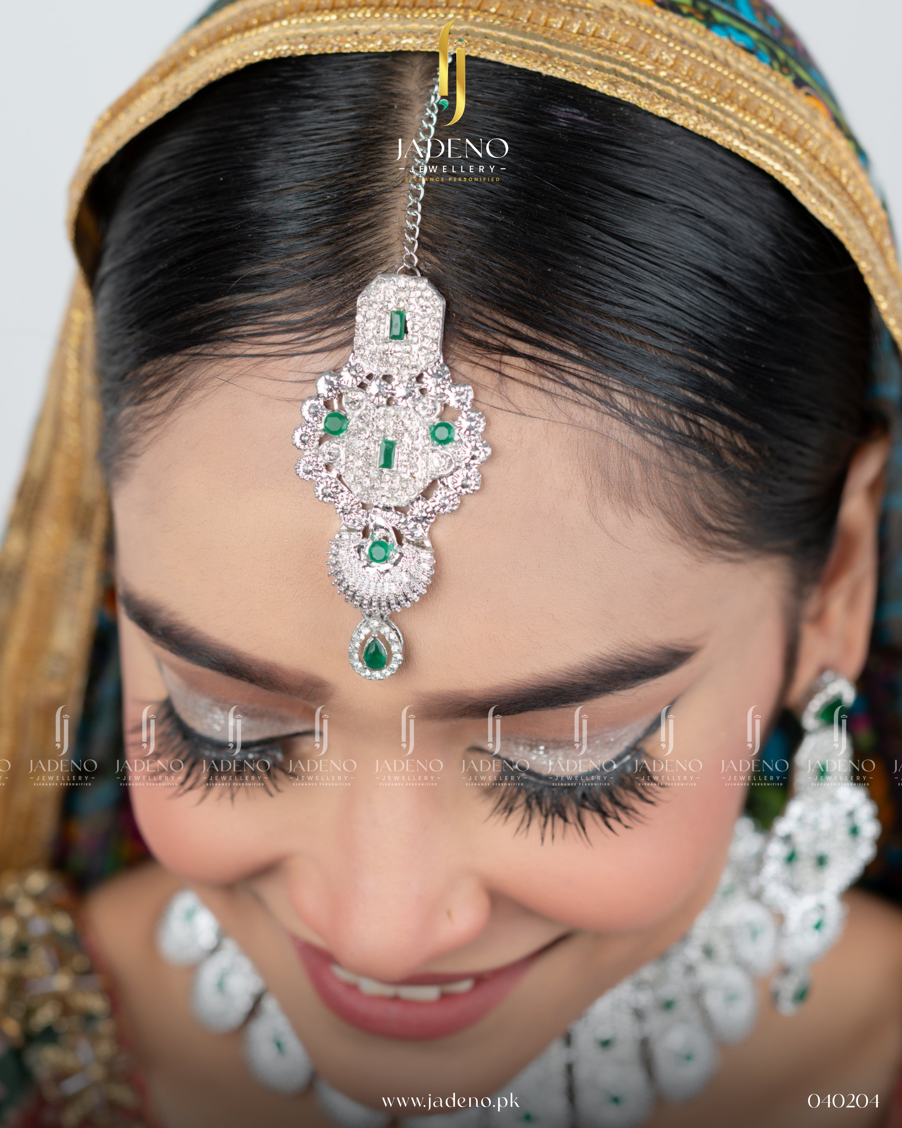 The Zirca Harika Set with Tika