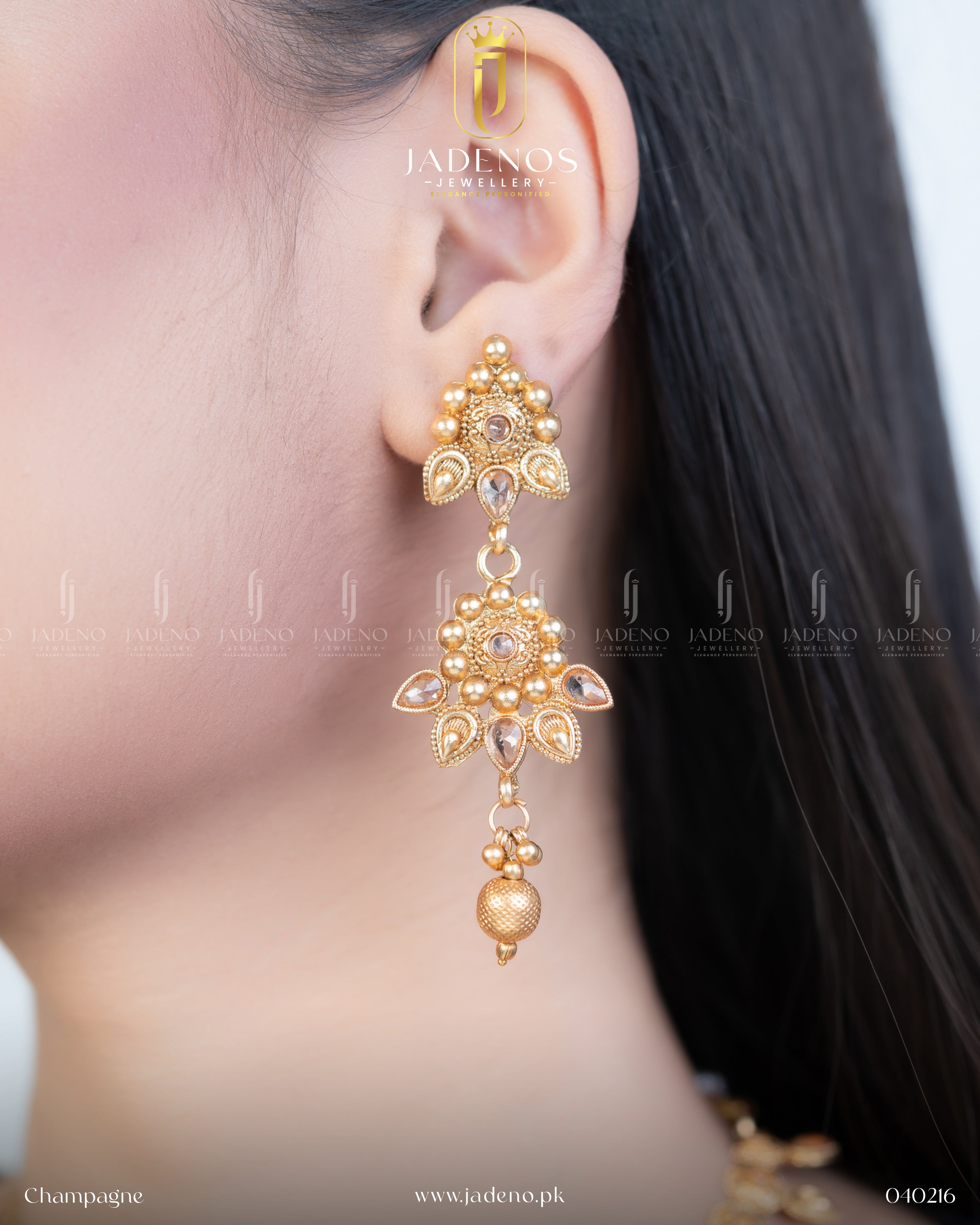 Pure South Indian Gold Look a Like  Sundar Necklace Set with Tika