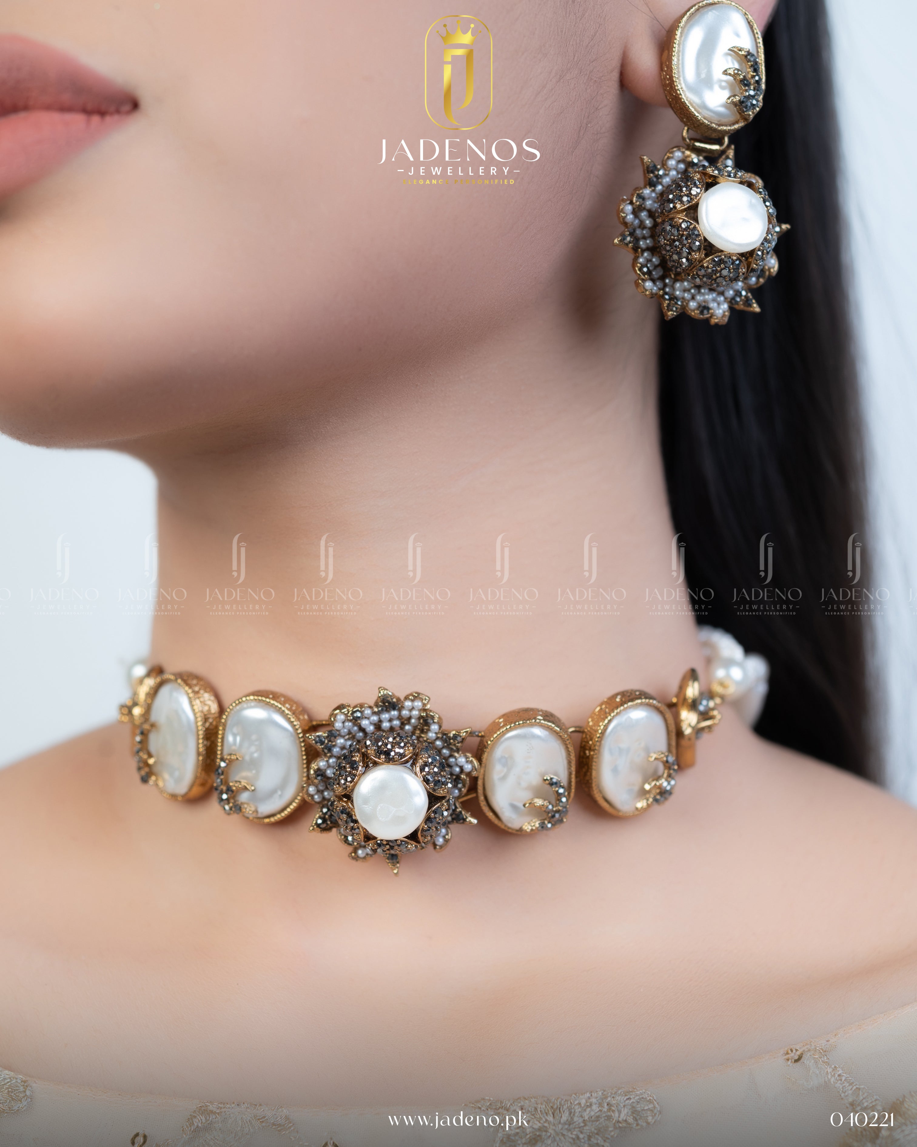 The Gul e Laala Choker Set