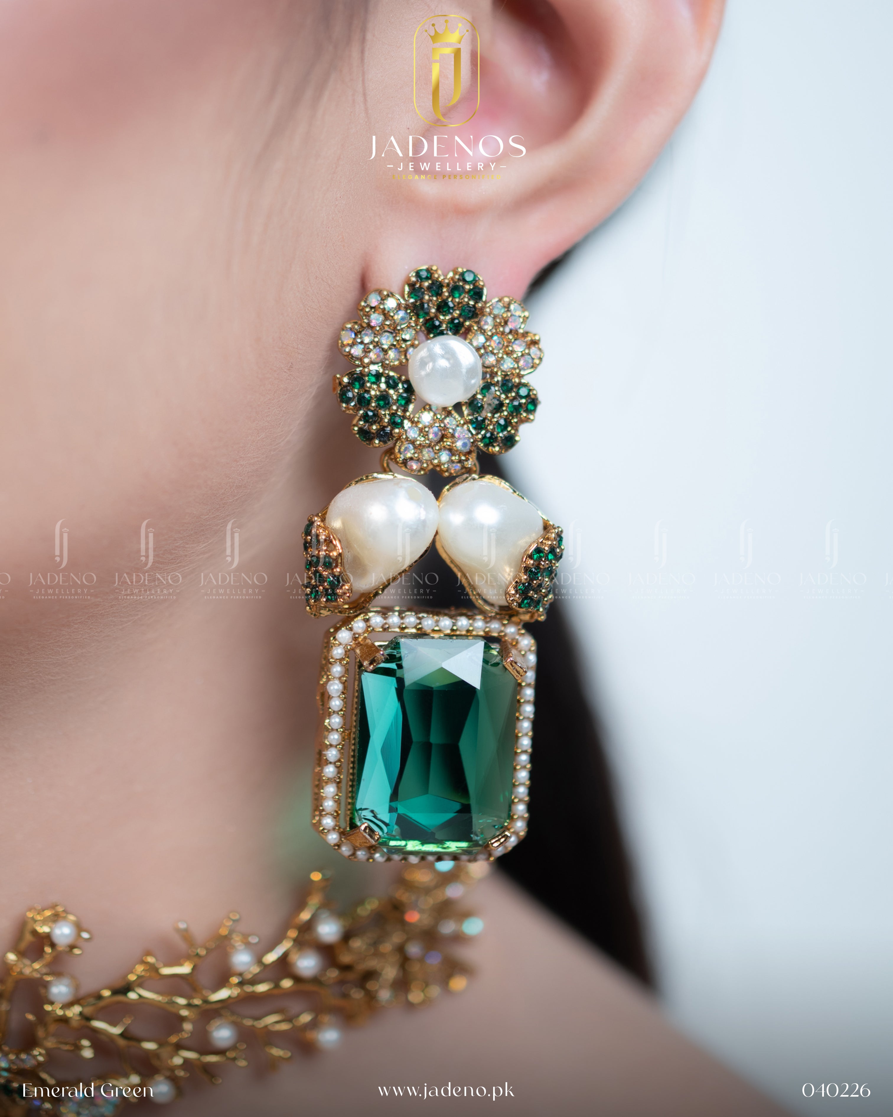 Designer's Crafted Royal Parizaad Necklace Set