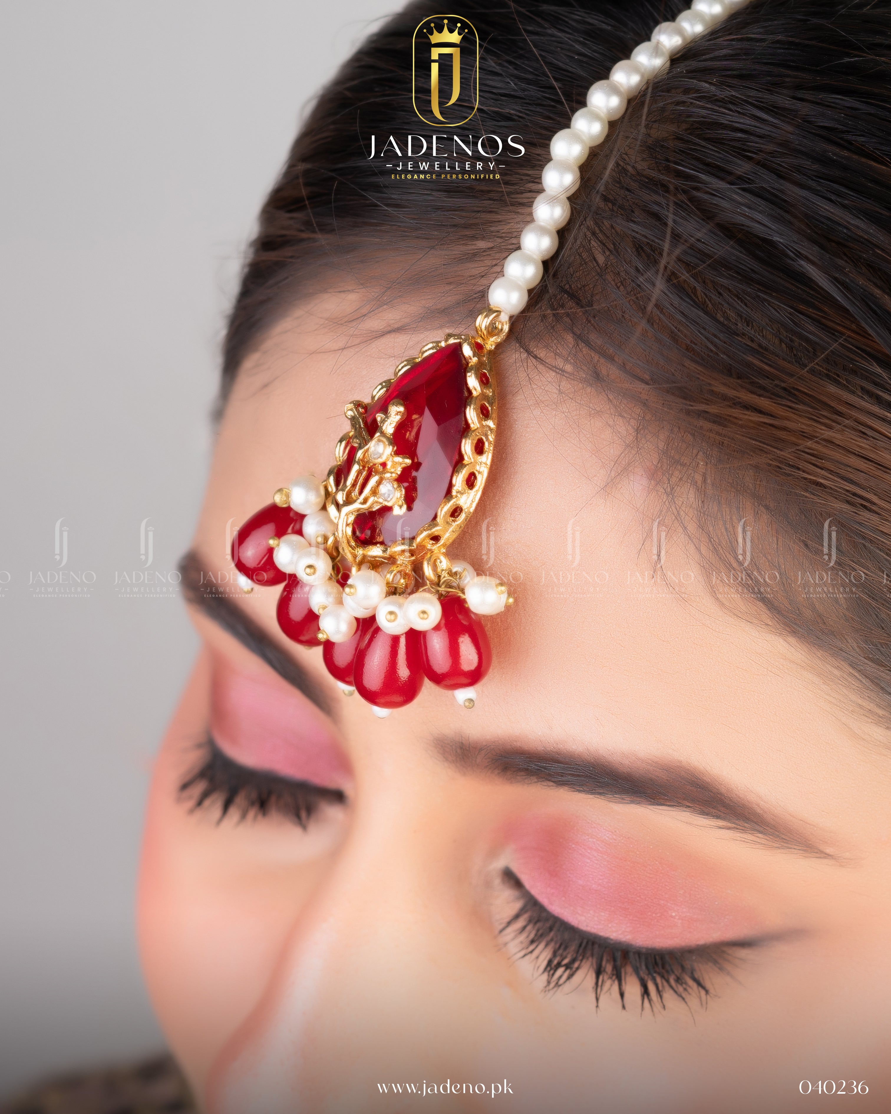 The Gulshan-e-Zar Choker  Set with Tika
