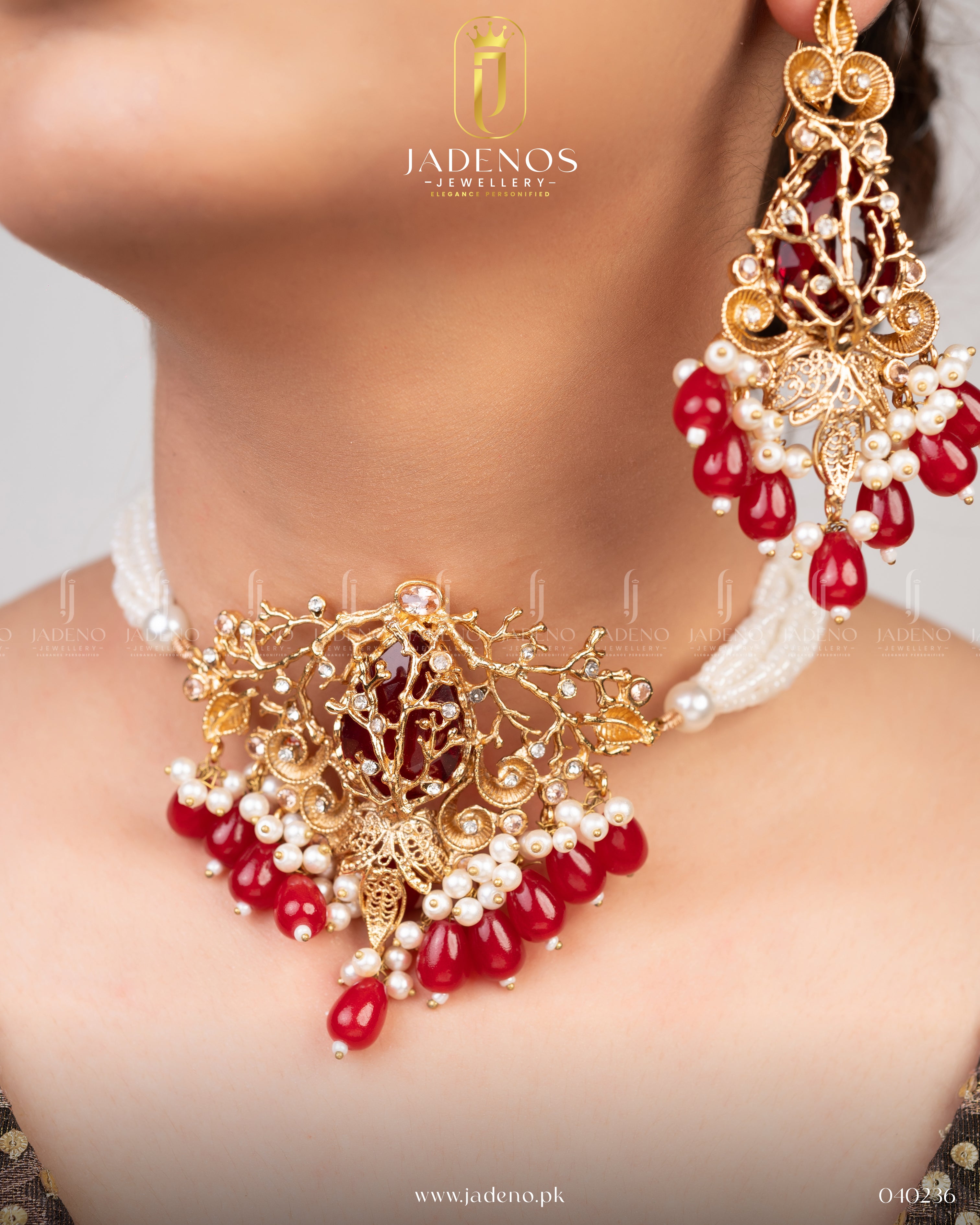 The Gulshan-e-Zar Choker  Set with Tika