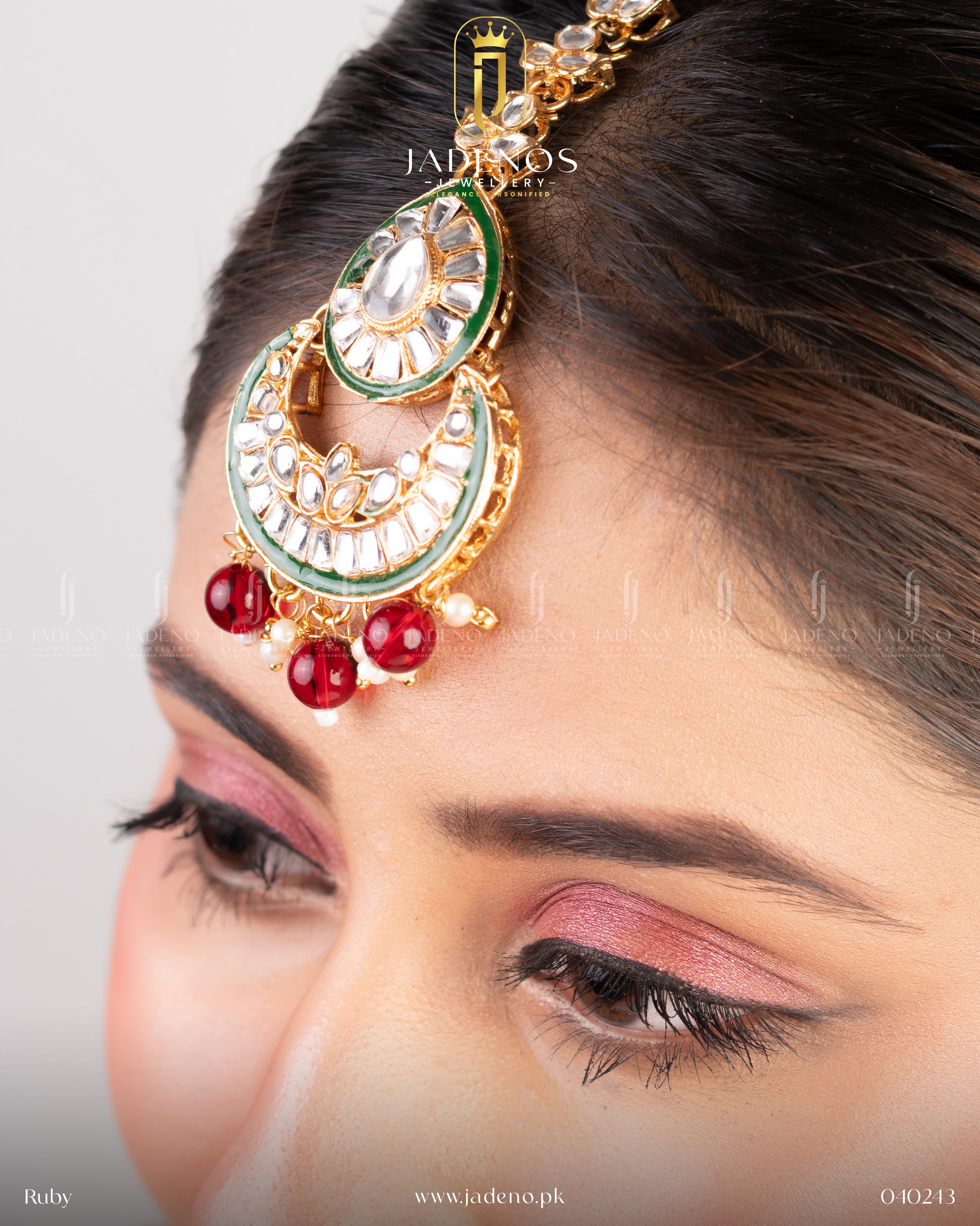 Pure Indian Kundan Noor e Taj Set with Tika