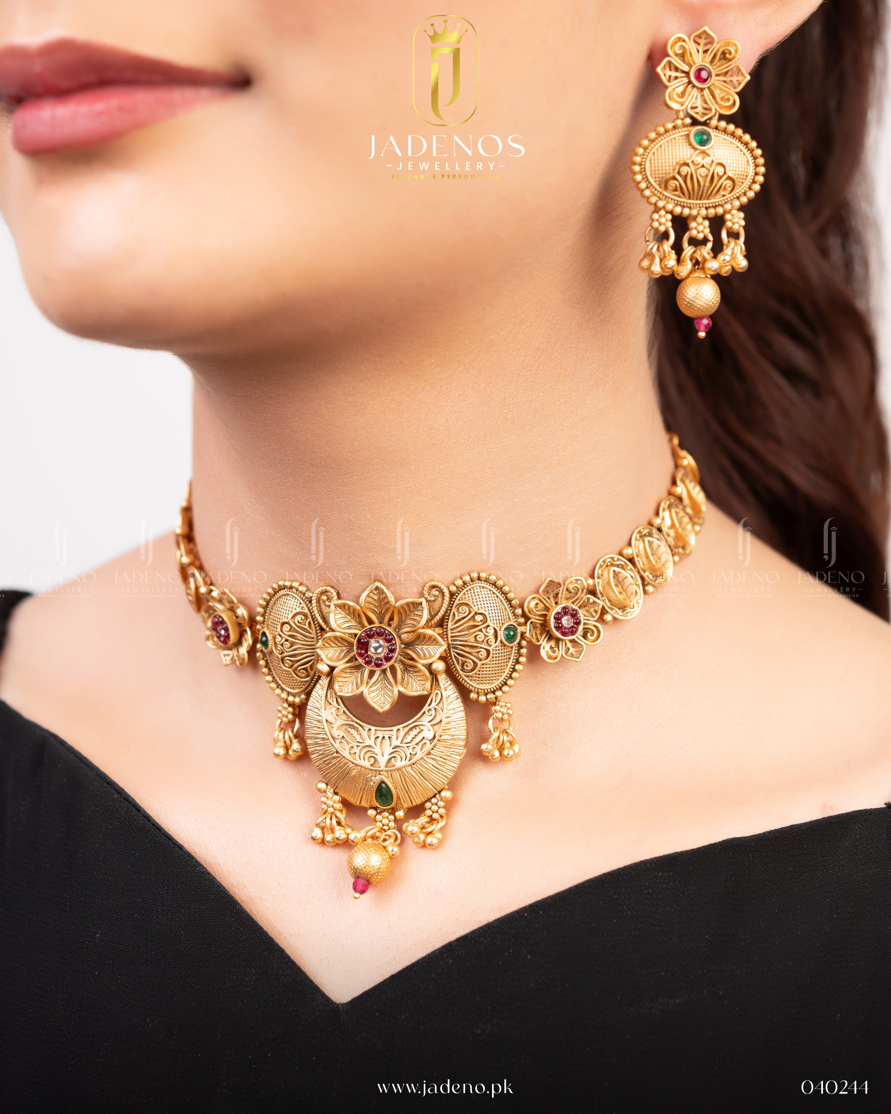 The Rajwadi Meher Noor Set