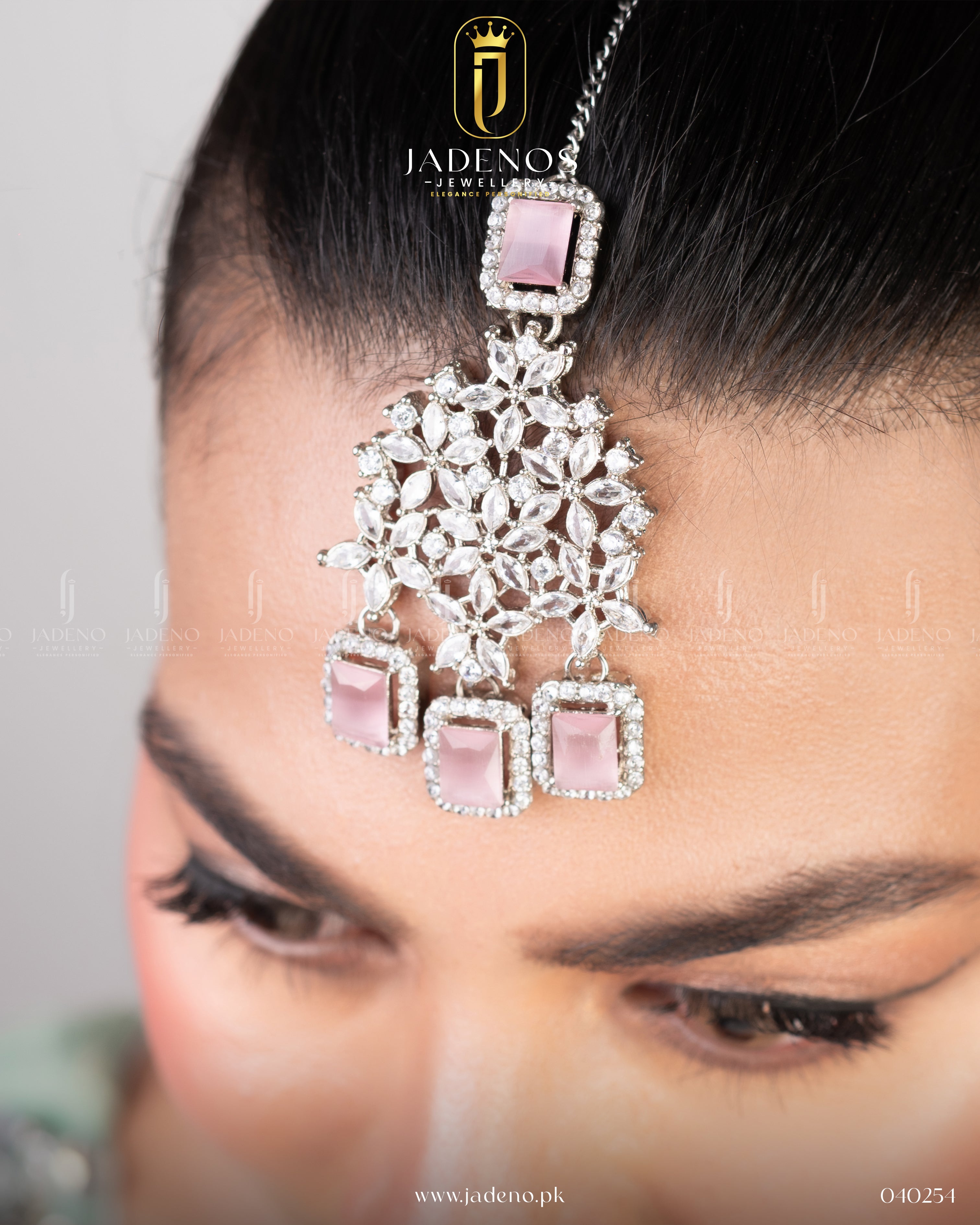The Taj-e-Noor Set  (With Tika) Silver