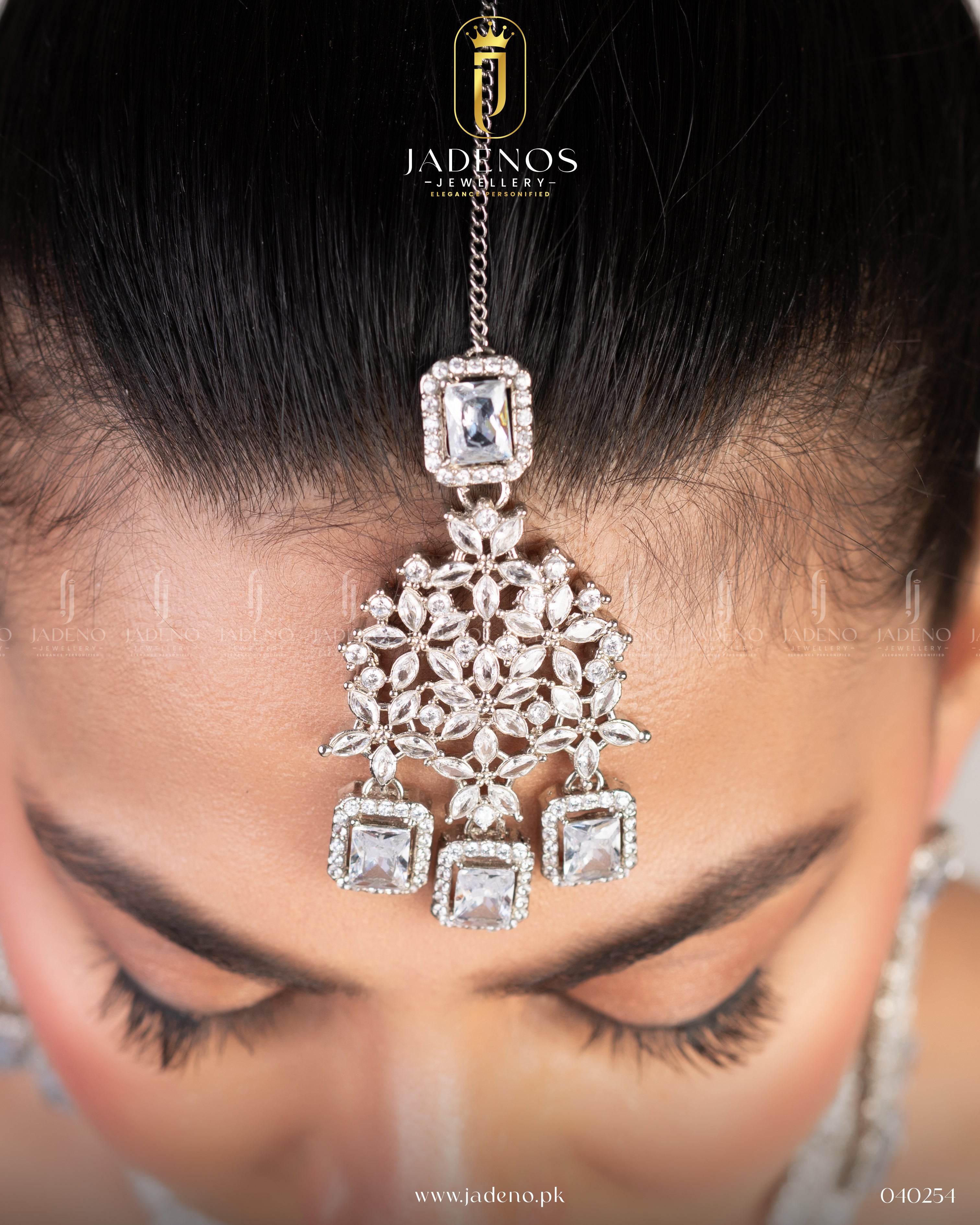 The Taj-e-Noor Set  (With Tika) Silver