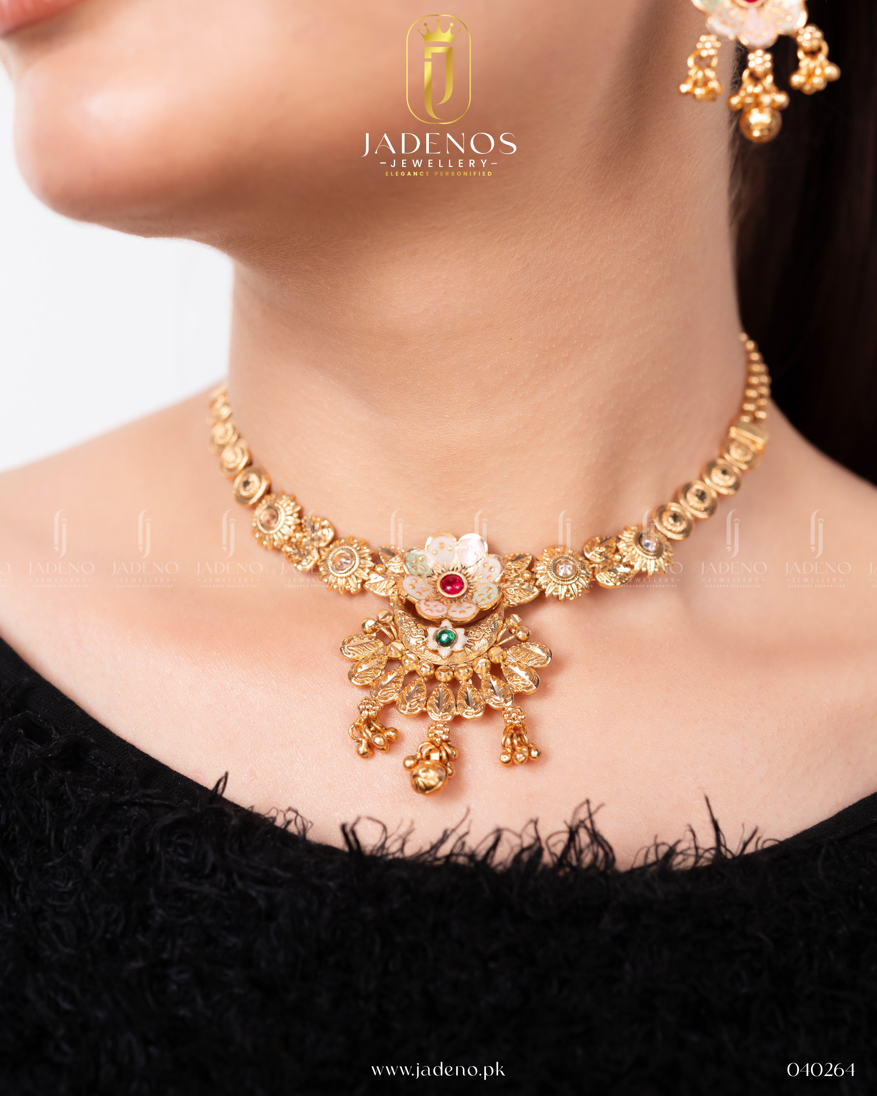 Pure India Exclusive Petal Gold Look a Like Set