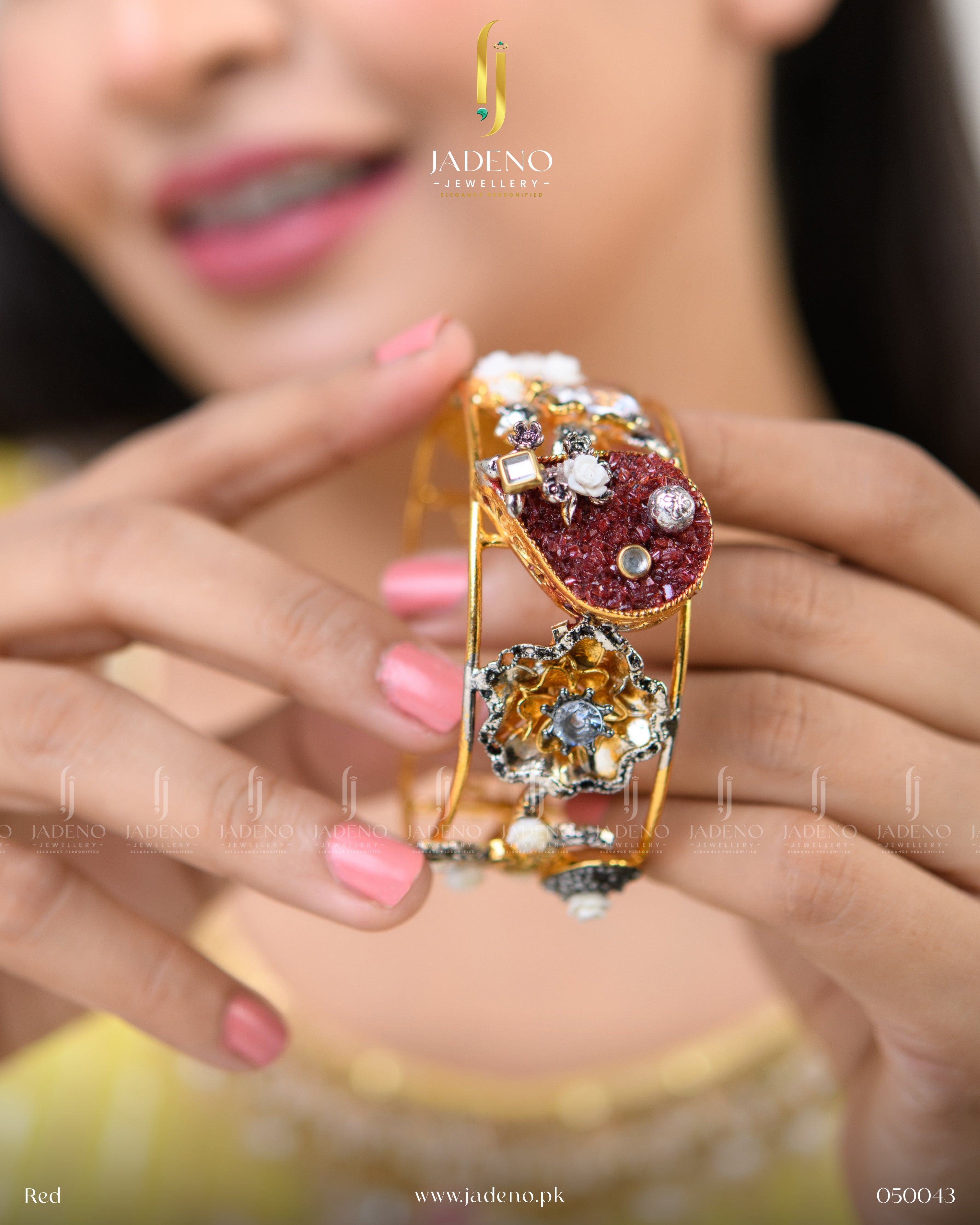 Buy Stylish Handmade Crush Bangle Online in Pakistan | Jadeno Jewellery