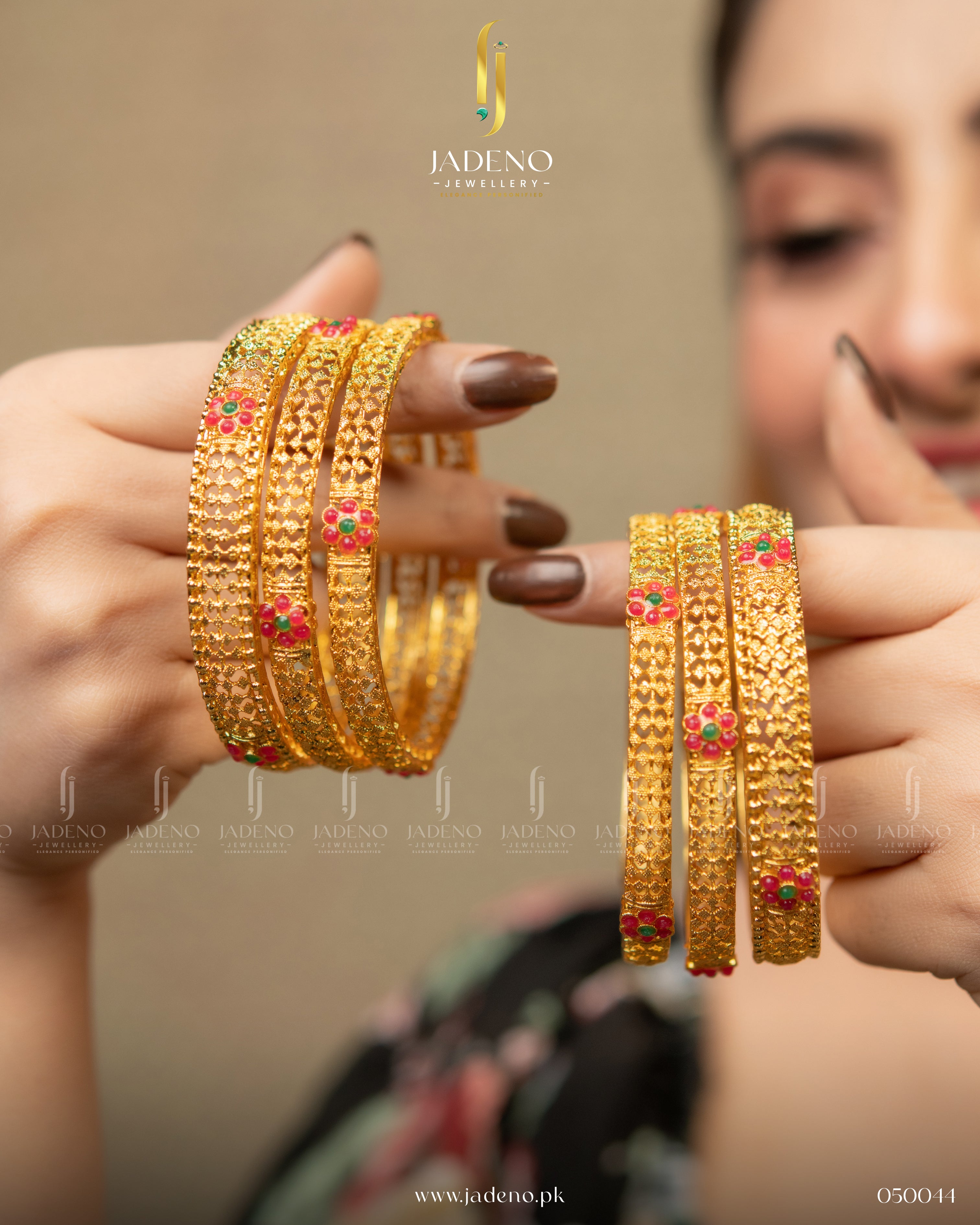 Buy Gorgeous South Indian Light weight Bangles Online in Pakistan | Jadeno Jewellery