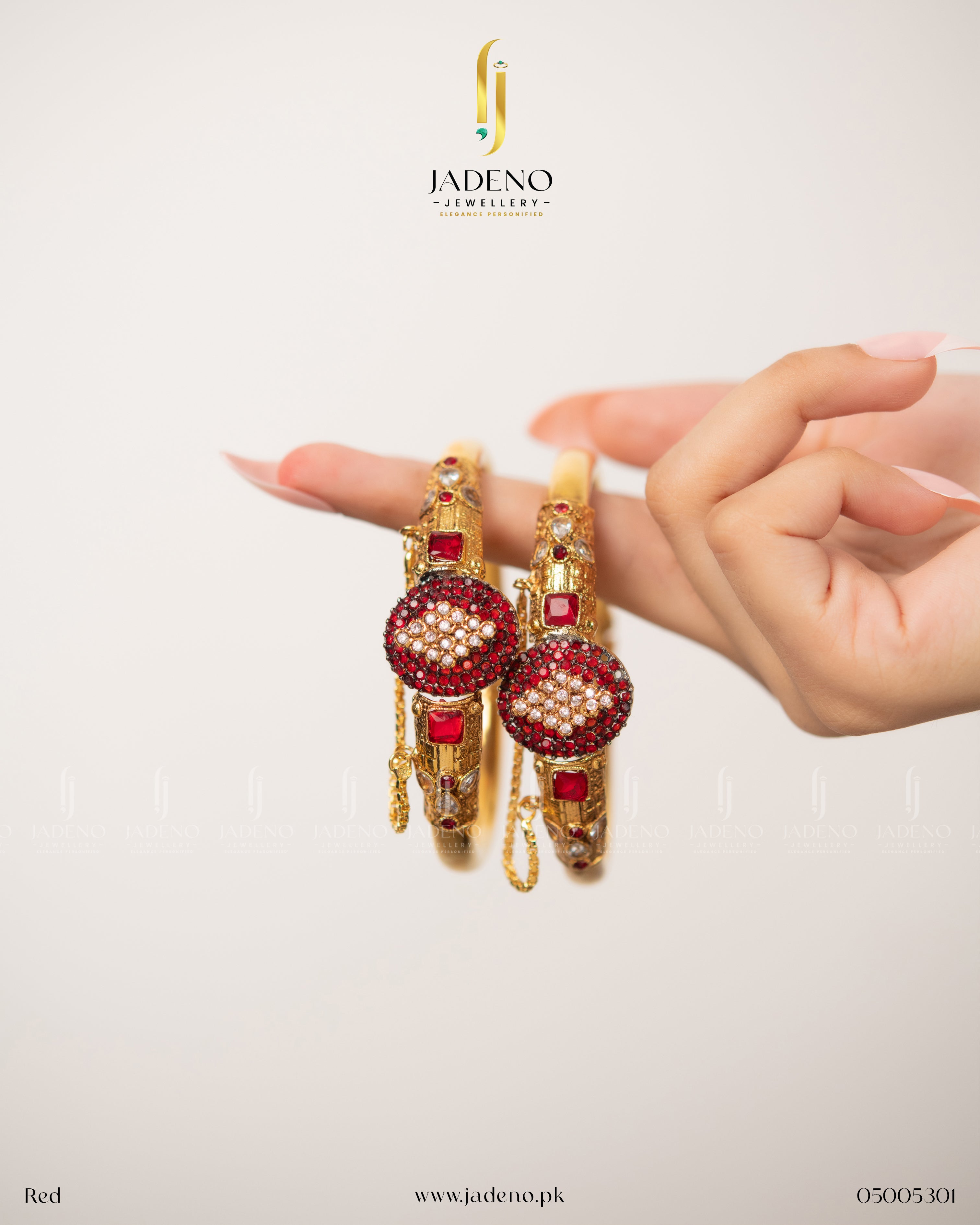 Tribal Solid Gold Polished Openable Bangles