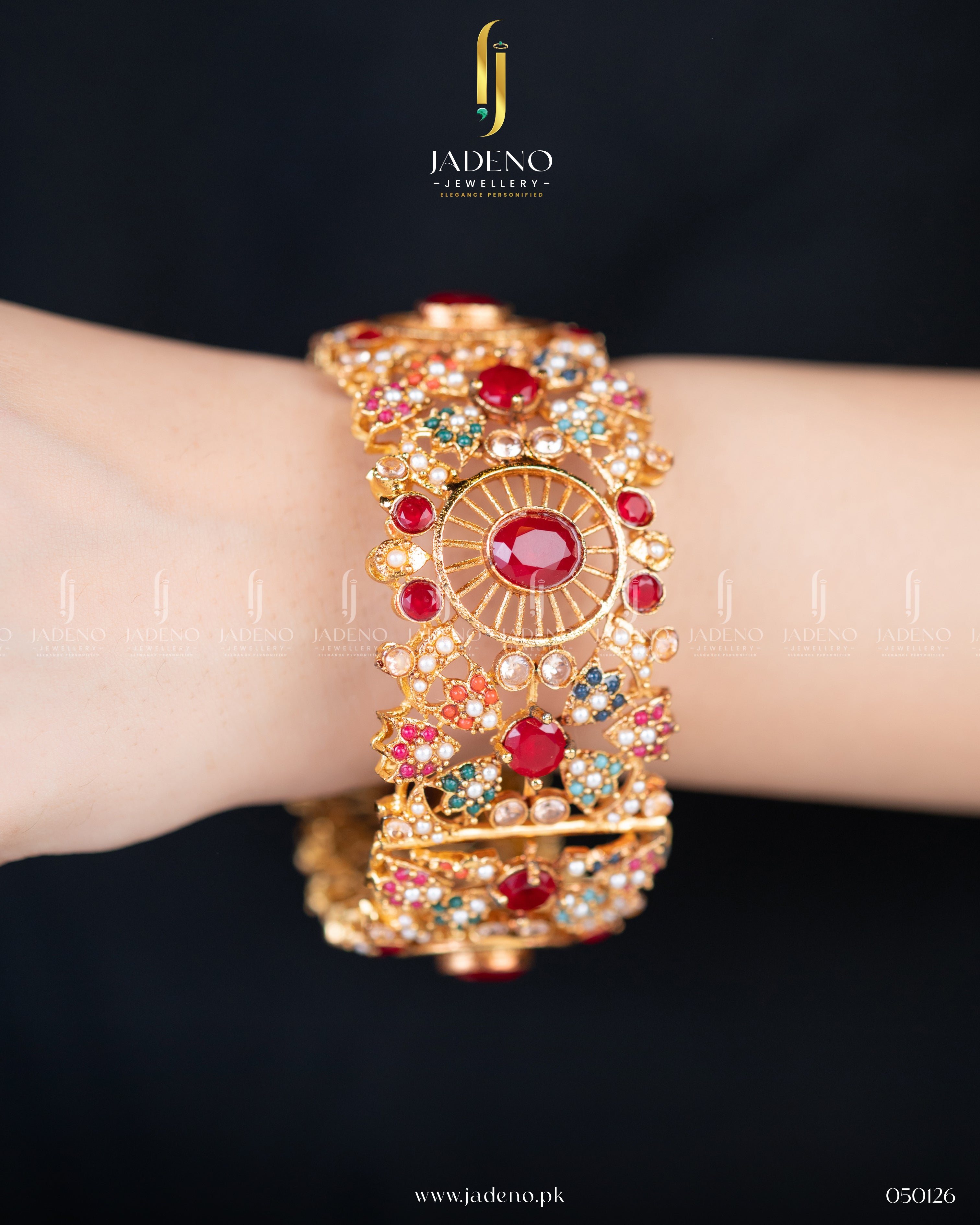The Elegant Flora Openable Bangle