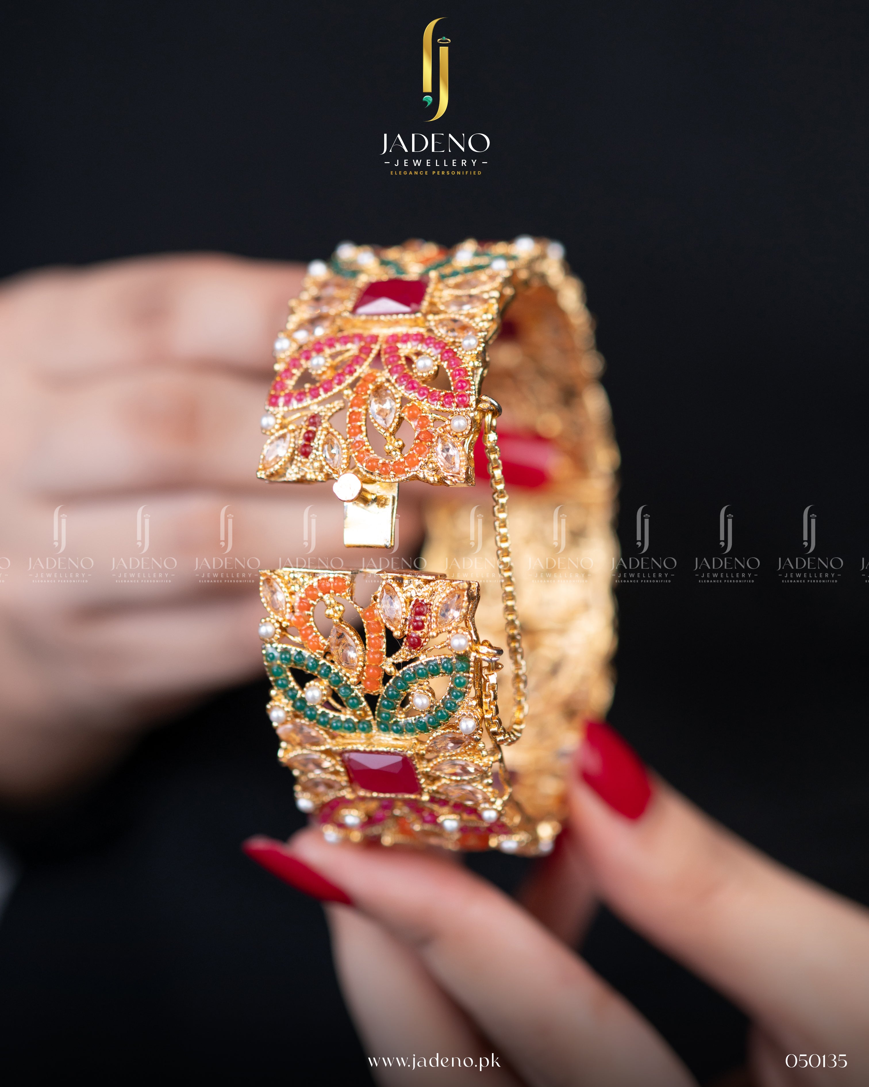 The Manasa Jarao Openable Bangles