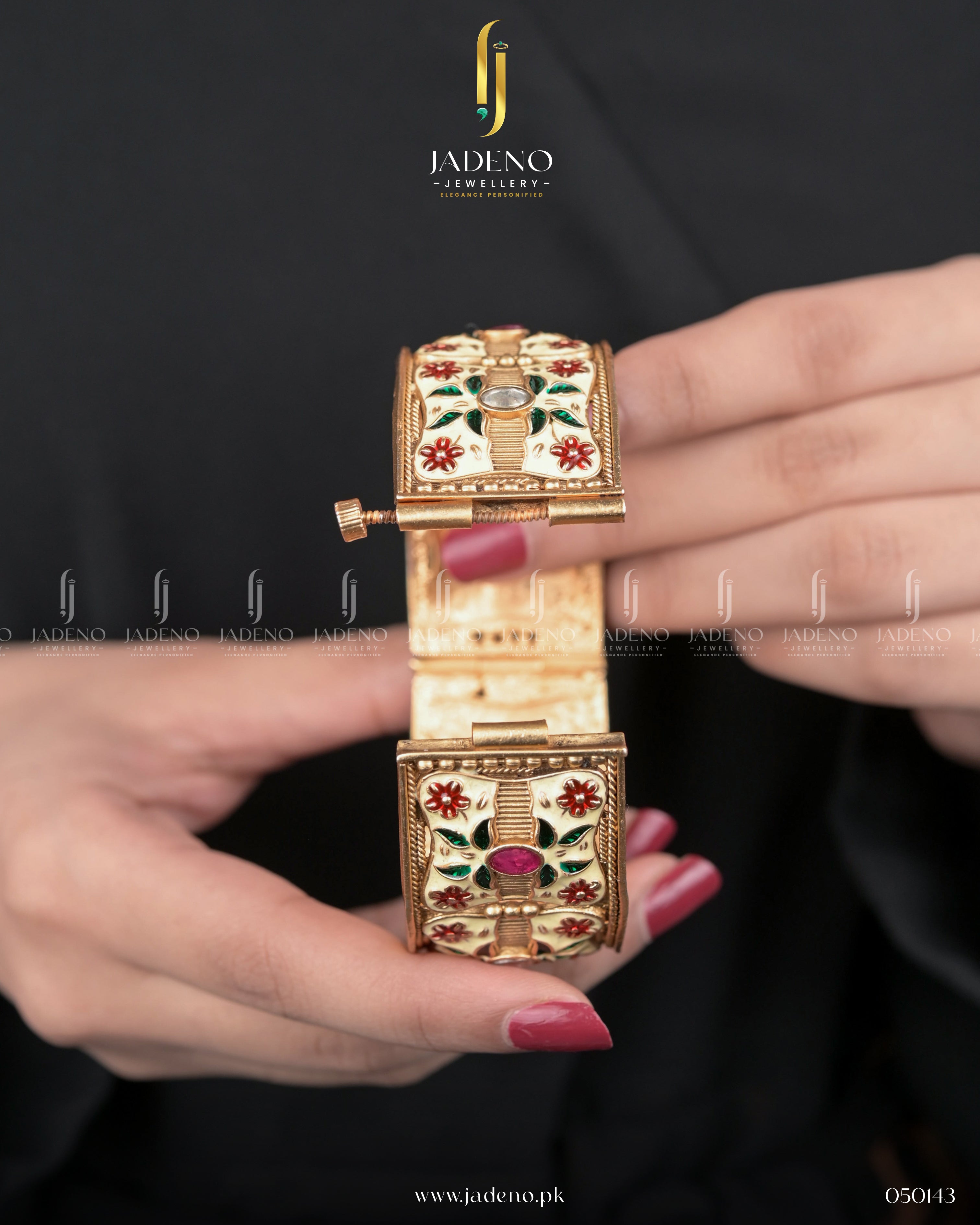 Pure Indian Royal Aahana Openable Bangles