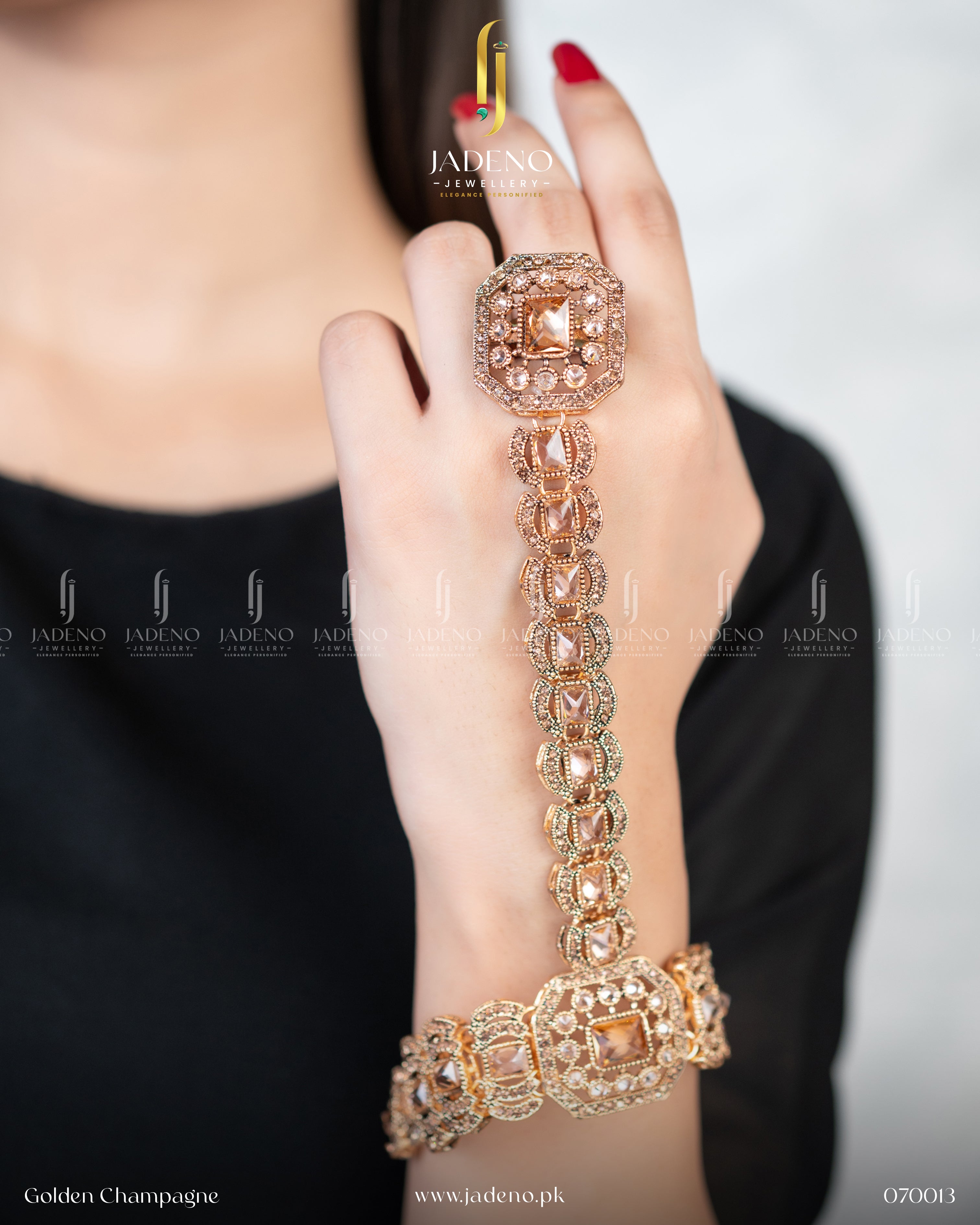 The Sonali Glam Anja
