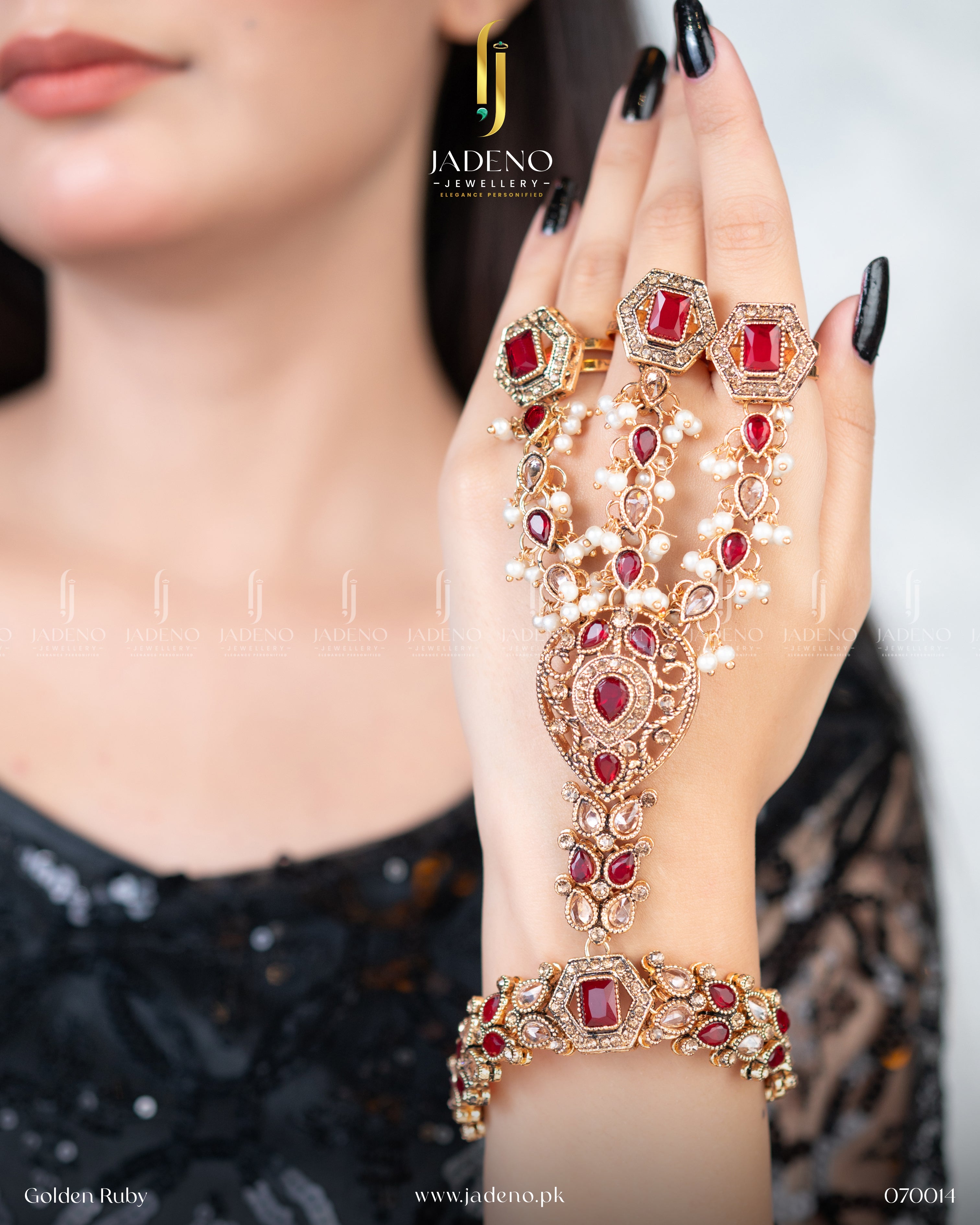 The Urmila Panja- 3 Fingers