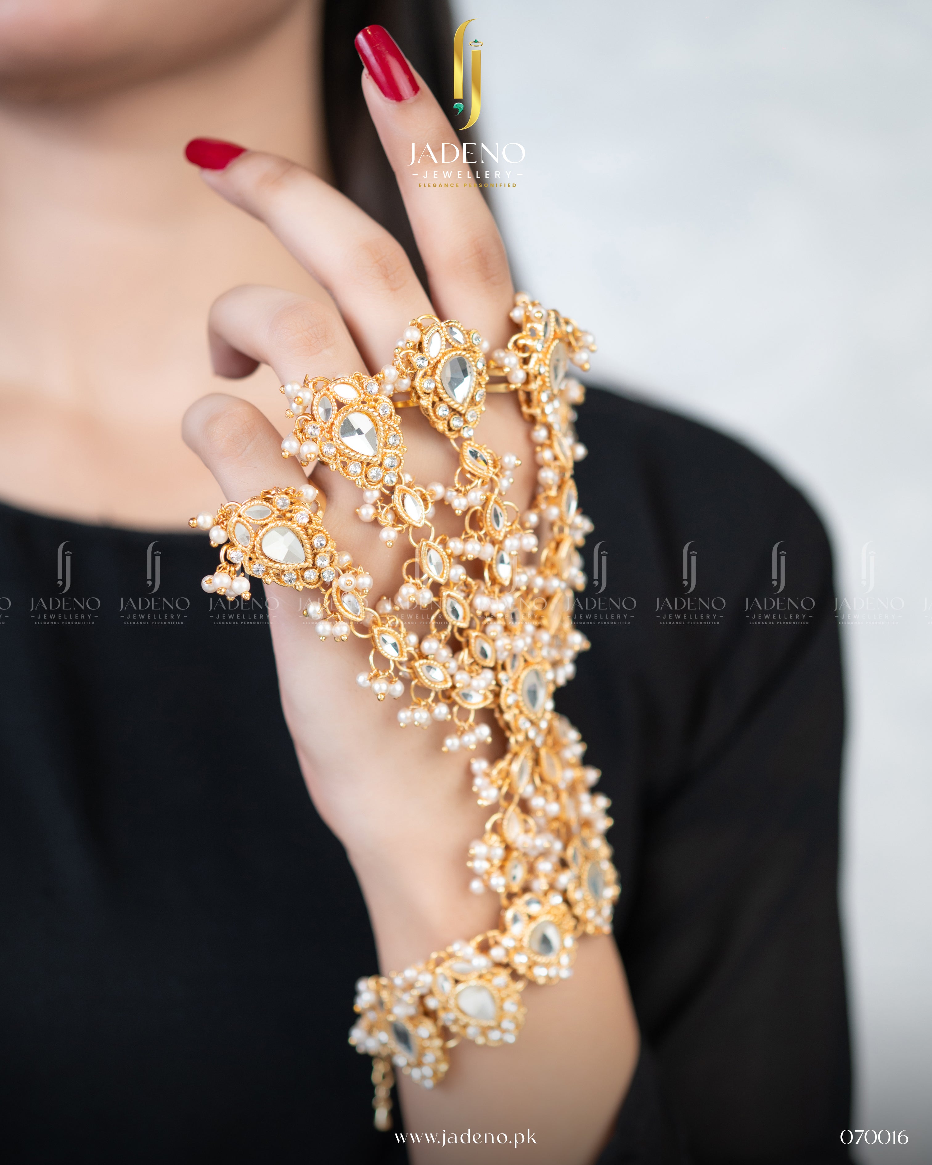 The Zanisha Panja- 5 Fingers