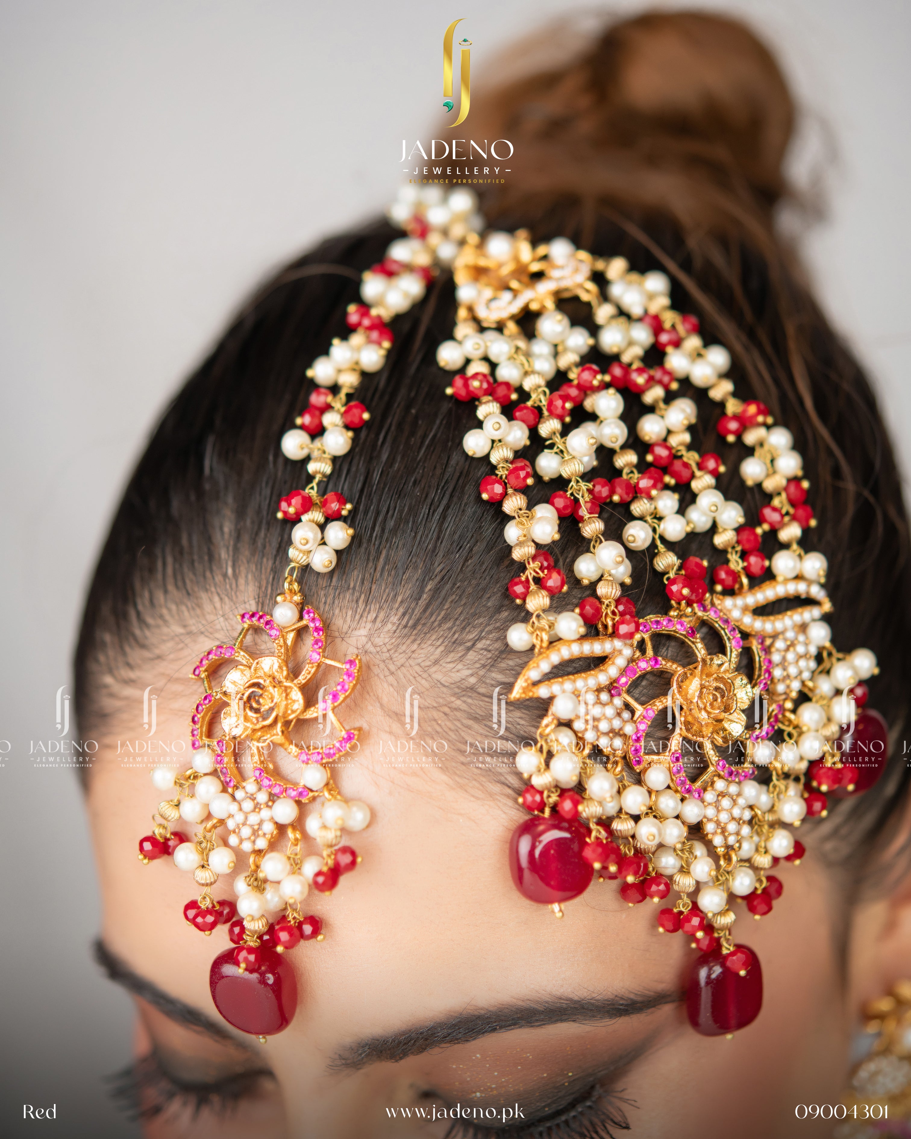 Designer's Nakshi Bridal Set