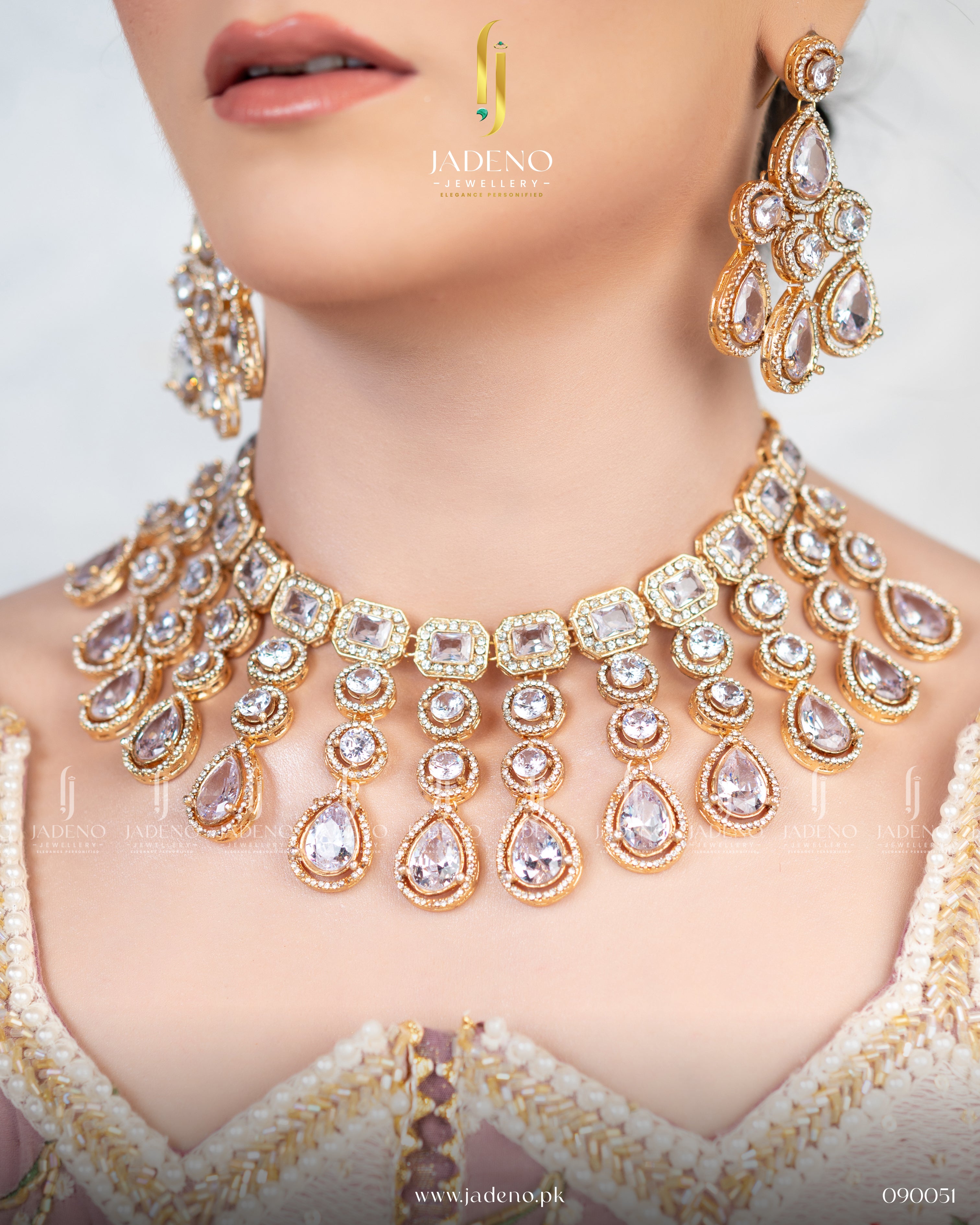 The Bellissimo Necklace Set with Tika