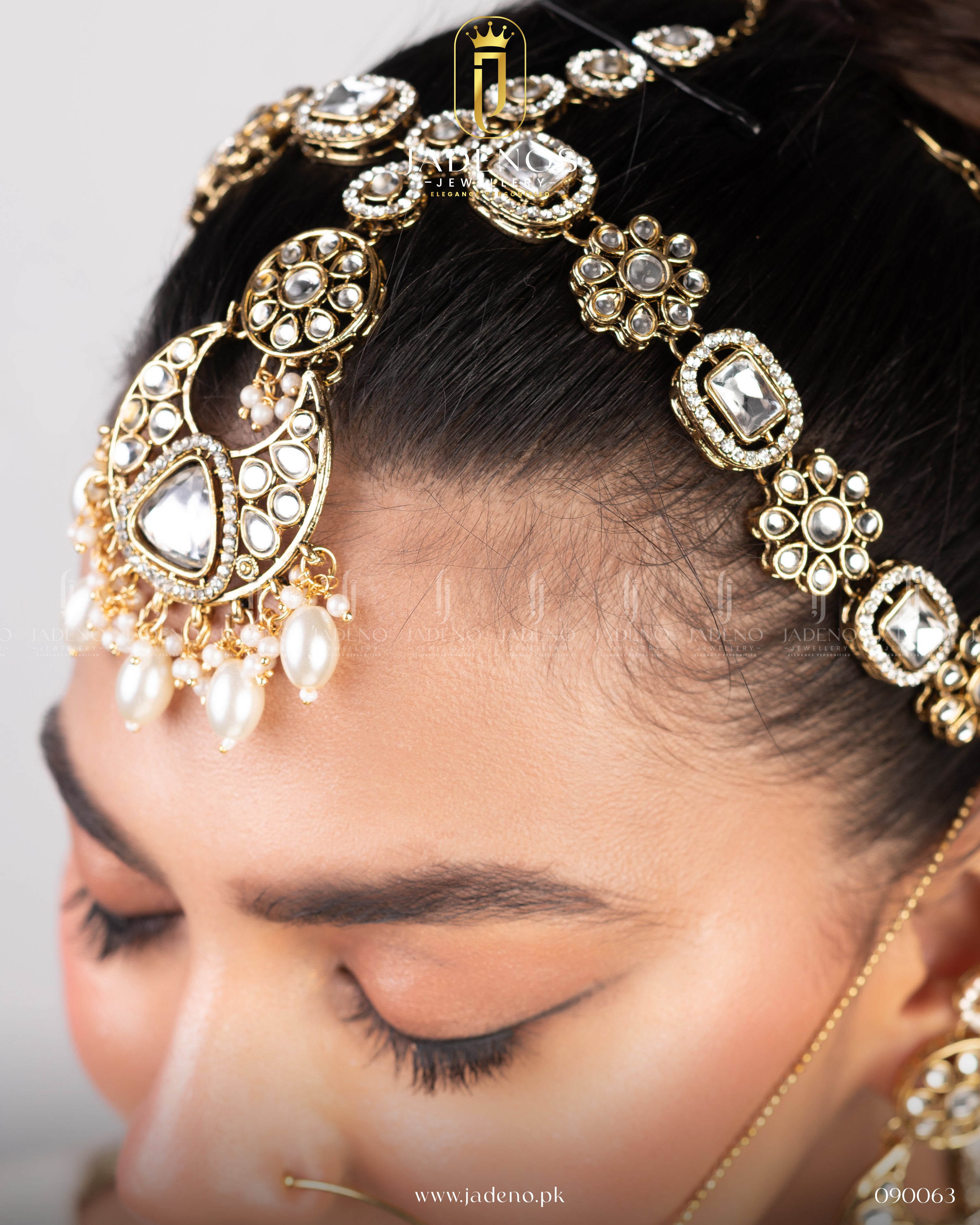The Mah-e-Noor Bridal Set with Nath and Adjustable Rings